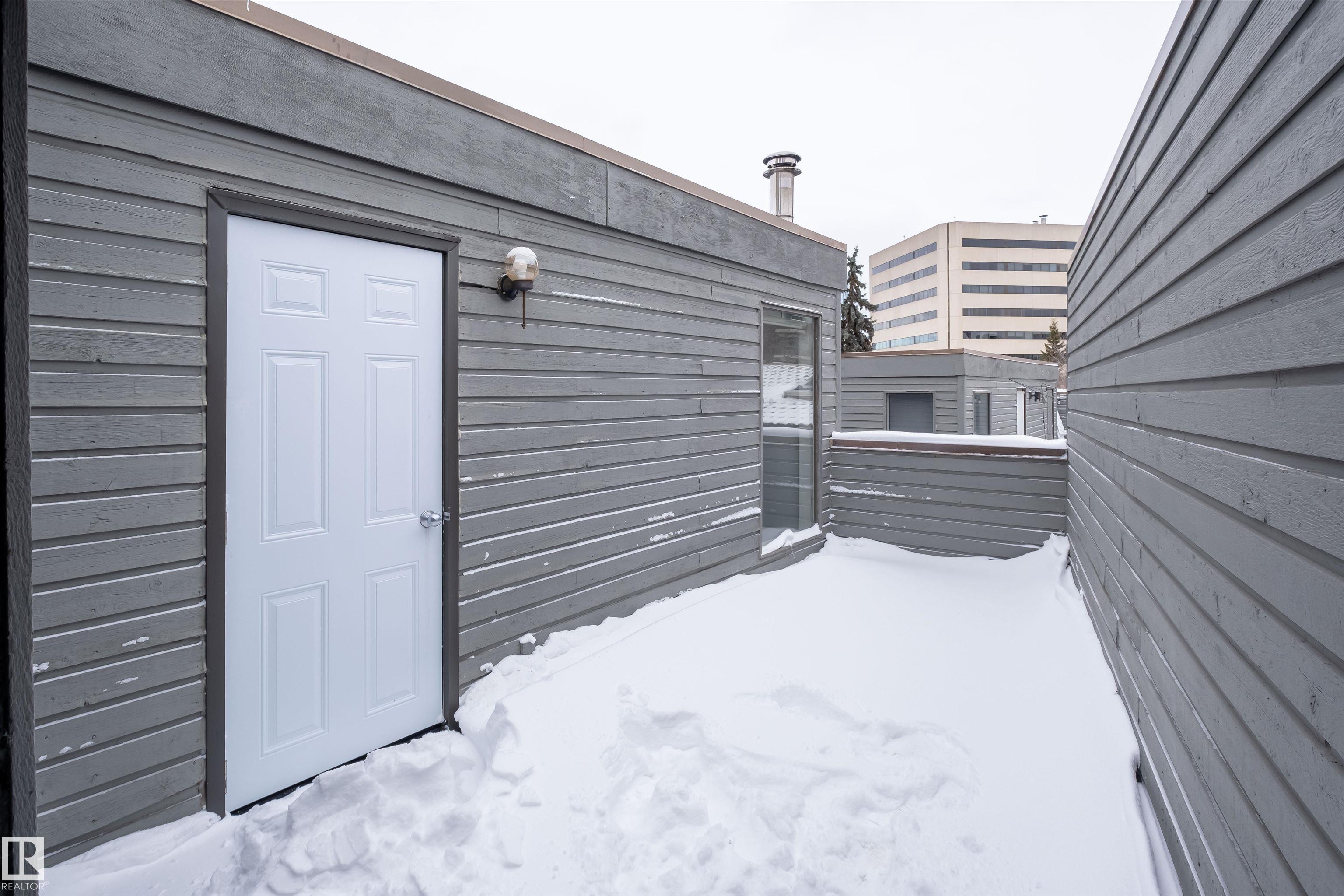 Photo 21 at 13 - 10032 113 Street NW, Wîhkwêntôwin, Edmonton