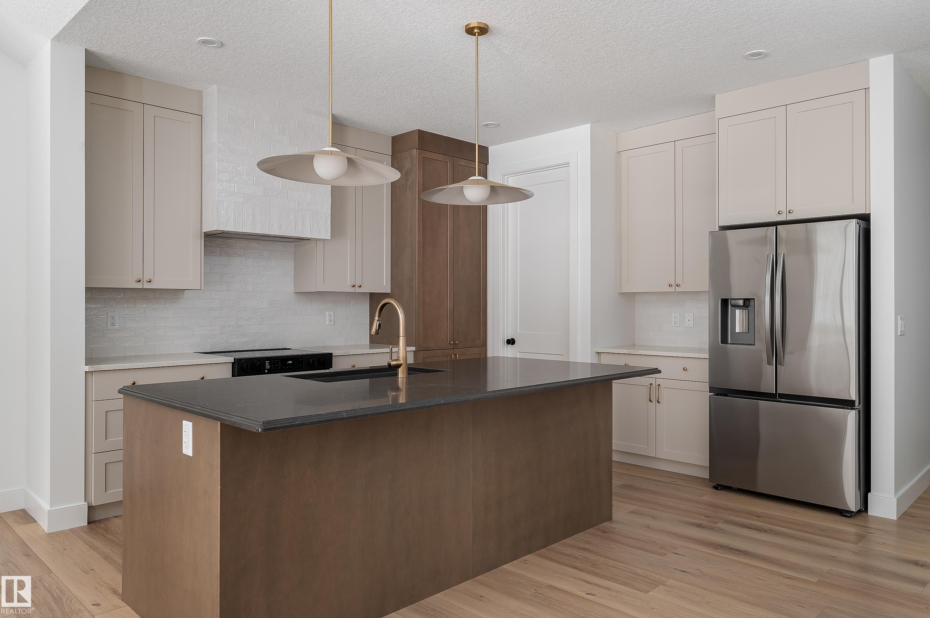 Photo 8 at 21 Sydwyck Circle, Fenwyck, Spruce Grove