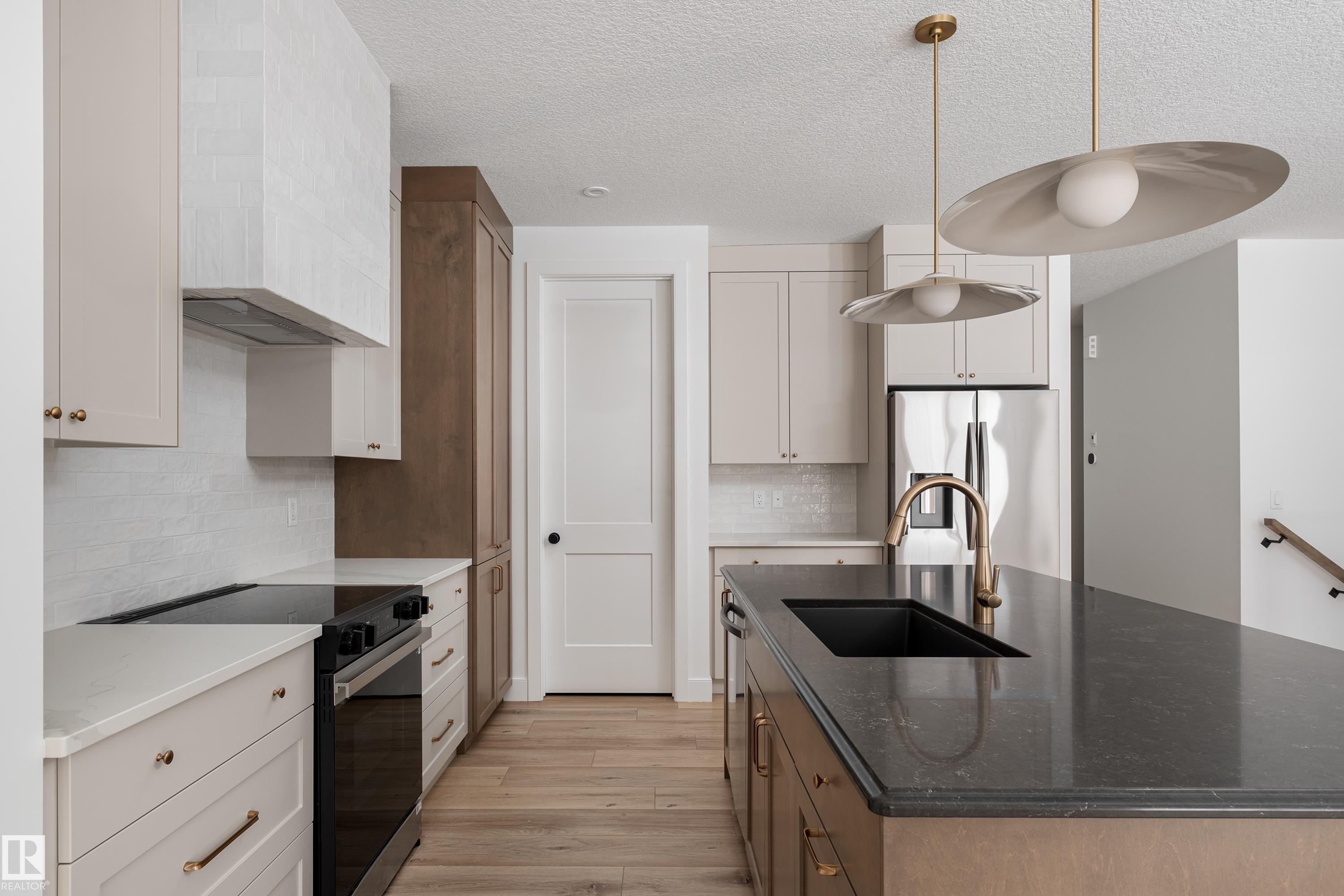 Photo 10 at 21 Sydwyck Circle, Fenwyck, Spruce Grove