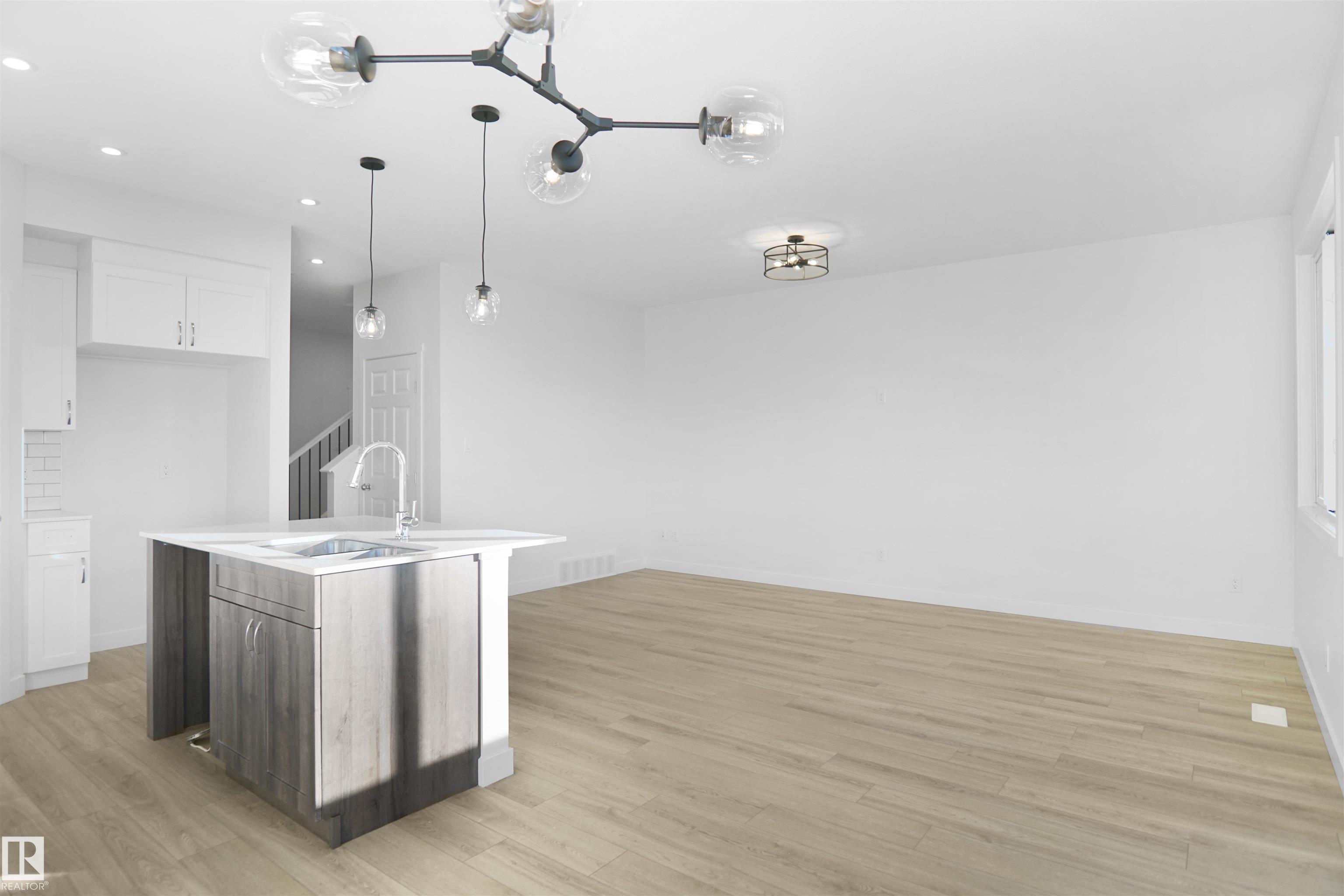 Photo 12 at 22907 80 Avenue NW, Rosenthal, Edmonton