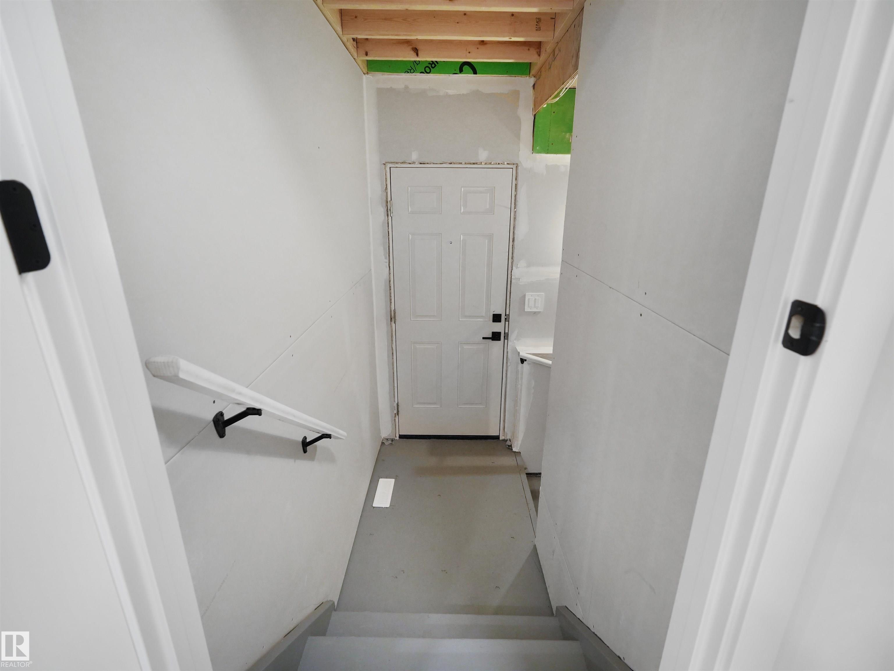 https://zimg.paragon.ice.com/ParagonImages/Property/PM/RAE/225393859/6/0/0/4466ea7d5a2c56b916a3ea29caf4a81d/1/cc6af6661c1a51e00b0aee59cacc2454/225393859-a9353a9e-e67e-408f-88a3-89d9f497f176.JPG