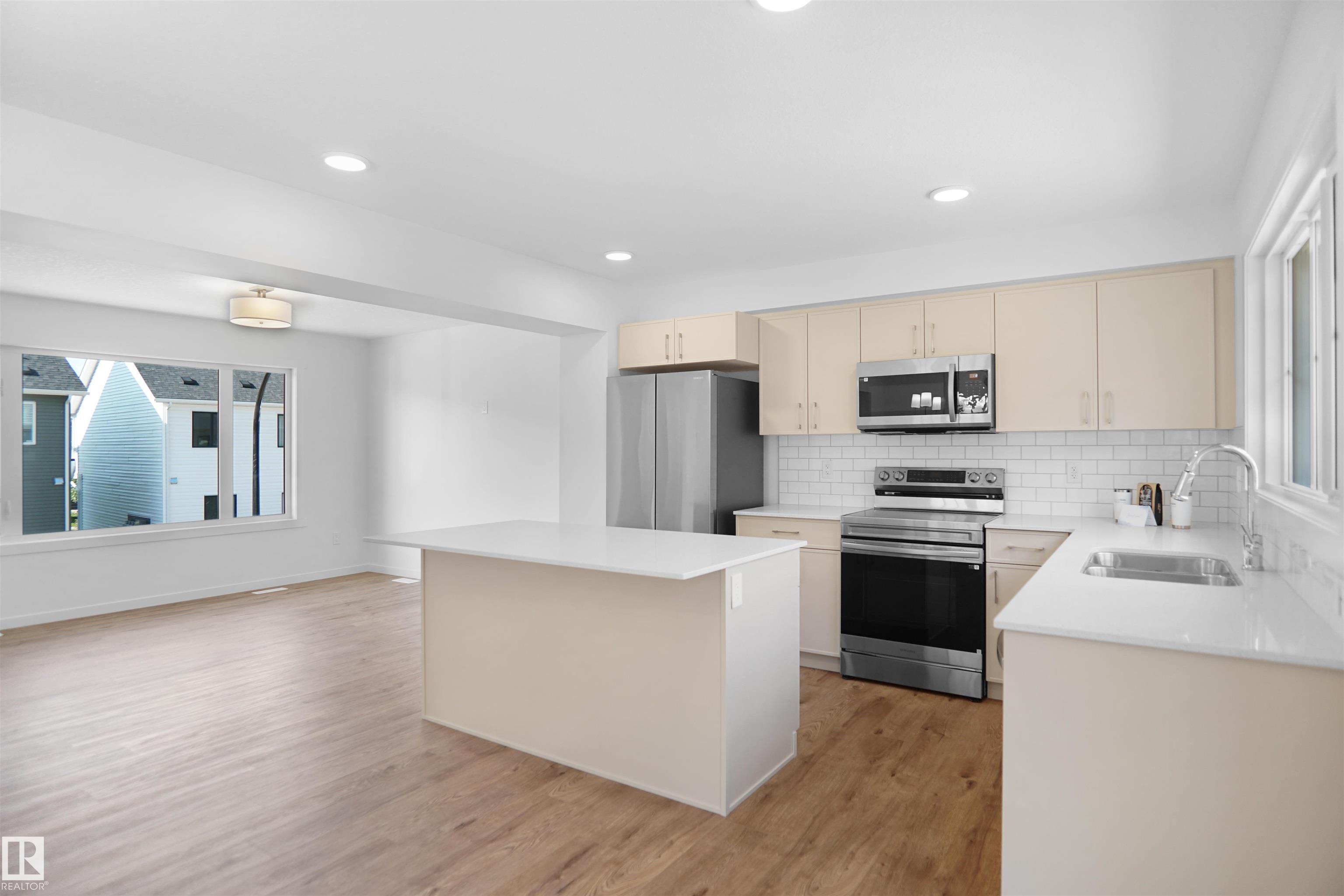 Photo 11 at 53 - 525 Secord Boulevard NW, Secord, Edmonton