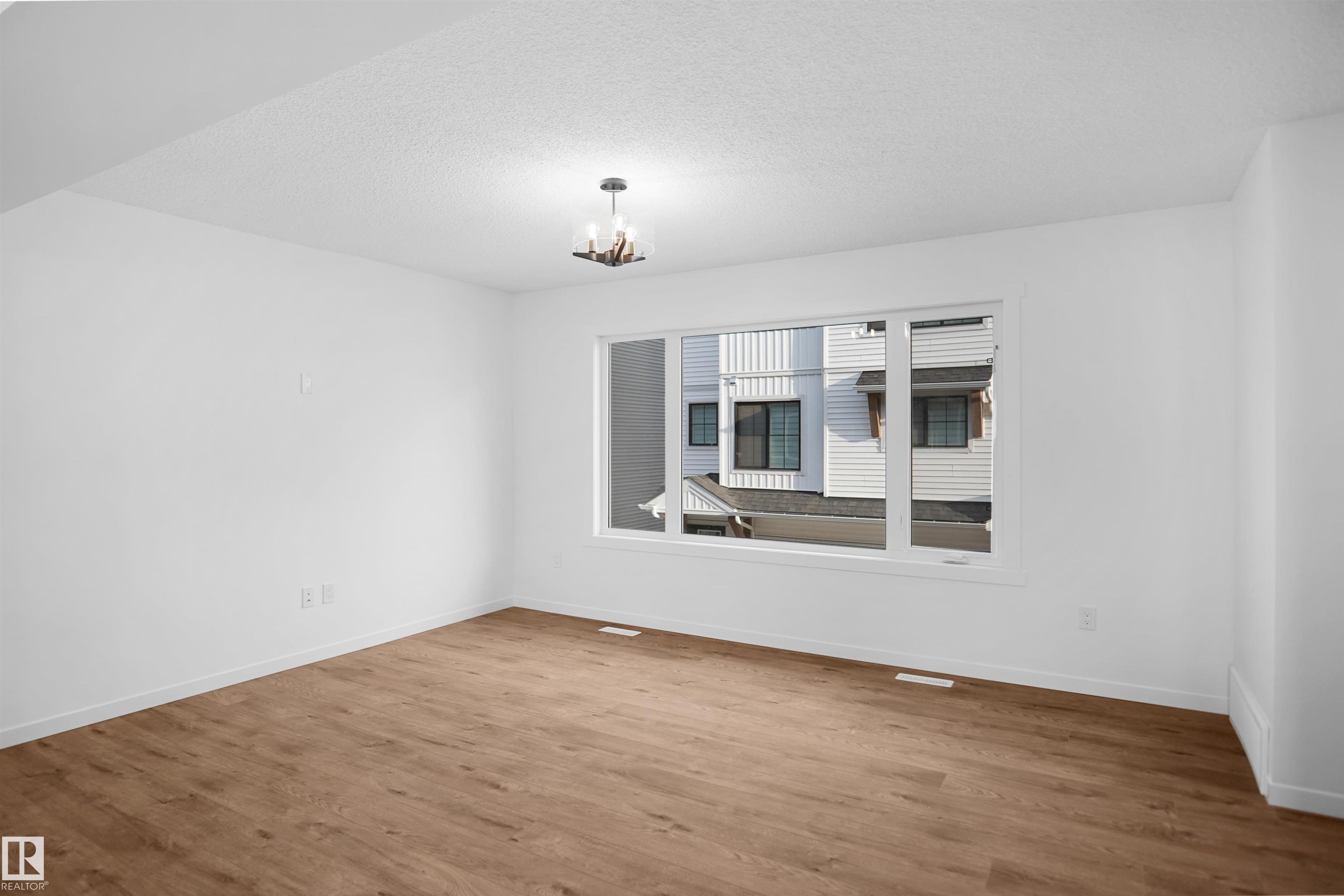 Picture for #53 525 SECORD BV NW