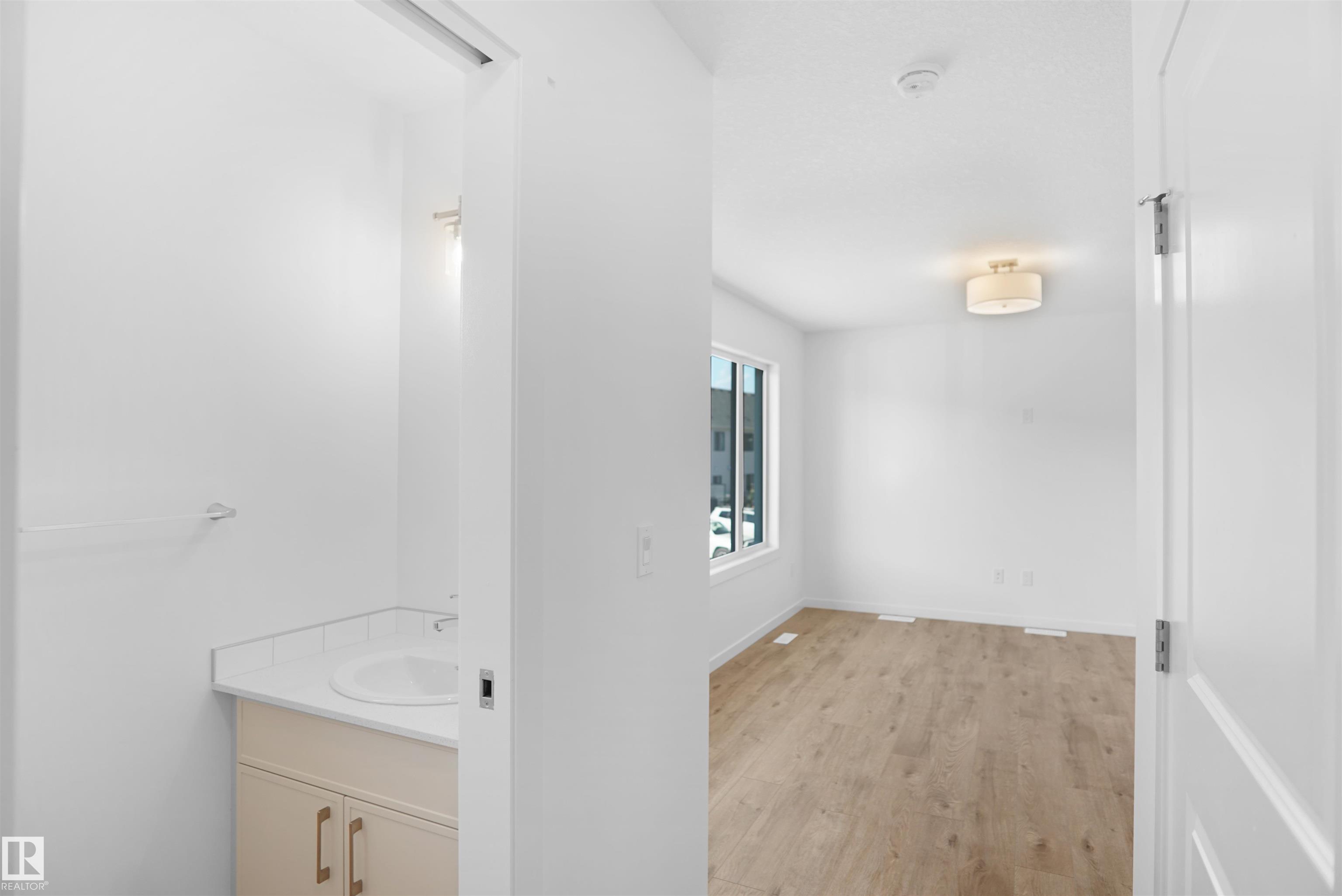 Photo 7 at 53 - 525 Secord Boulevard NW, Secord, Edmonton