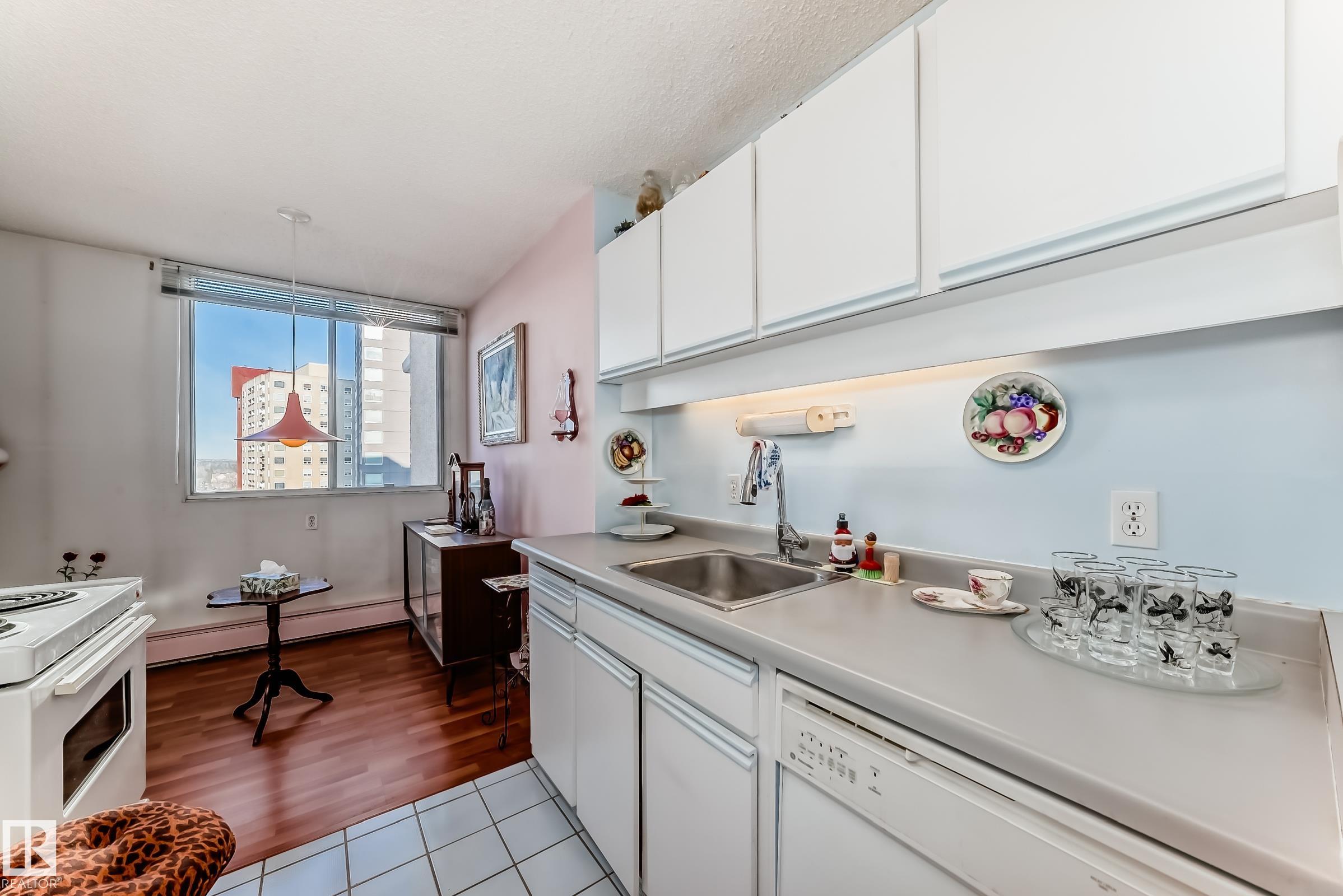 Photo 13 at 1107 - 12141 Jasper Avenue NW, Wîhkwêntôwin, Edmonton