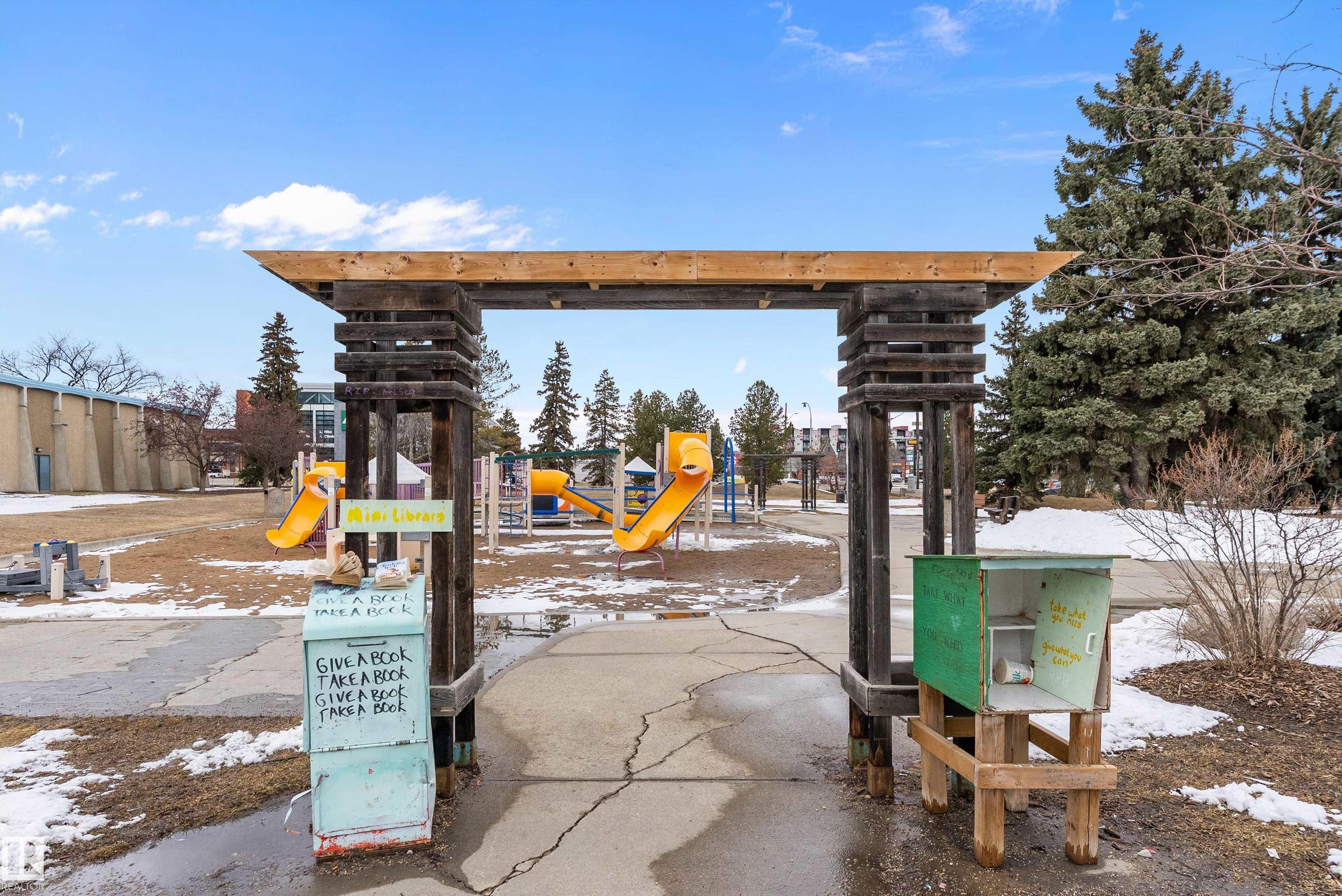 Photo 40 at 401 - 10335 118 Street NW, Wîhkwêntôwin, Edmonton