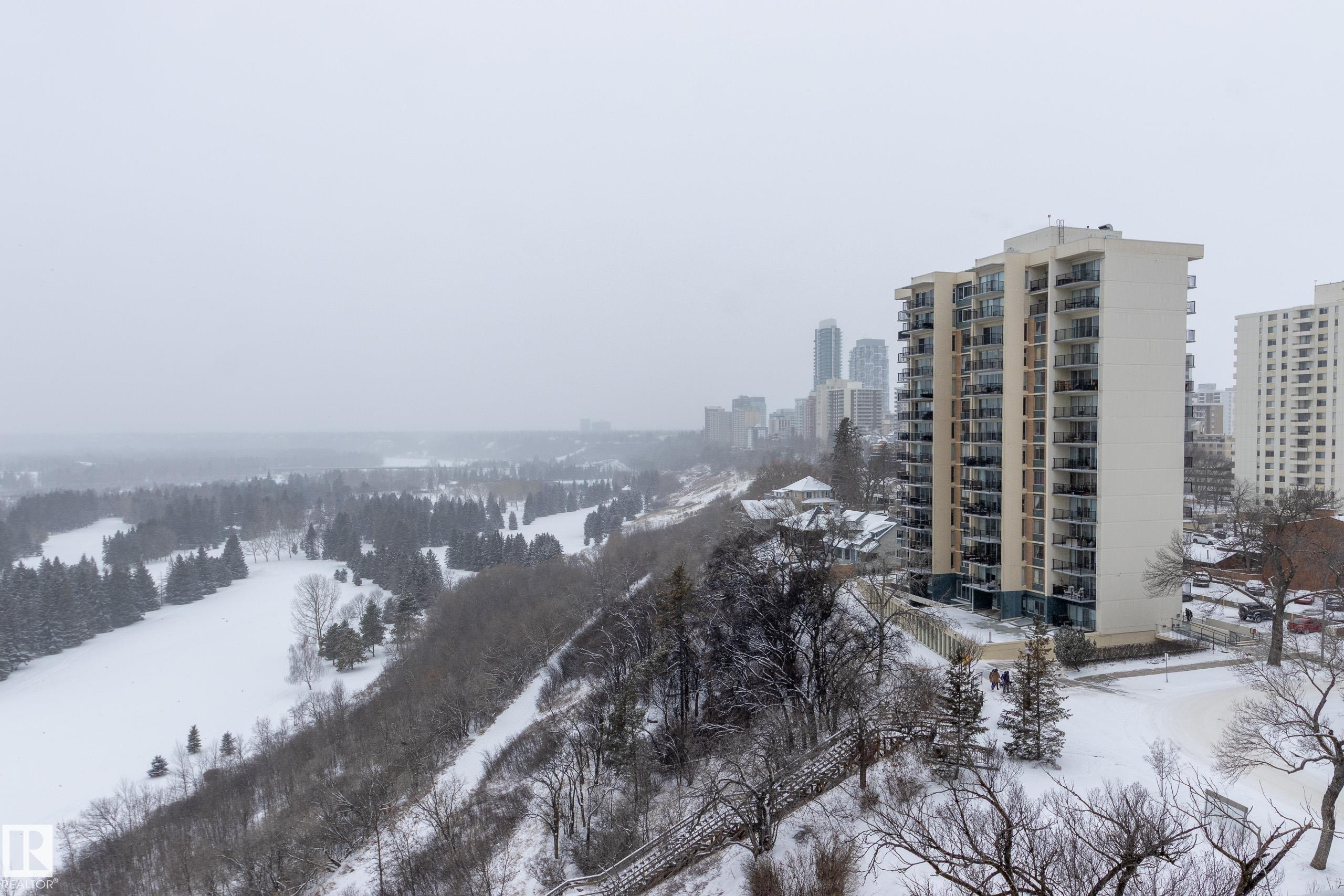 Photo 13 at 702 - 11307 99 Avenue NW, Wîhkwêntôwin, Edmonton