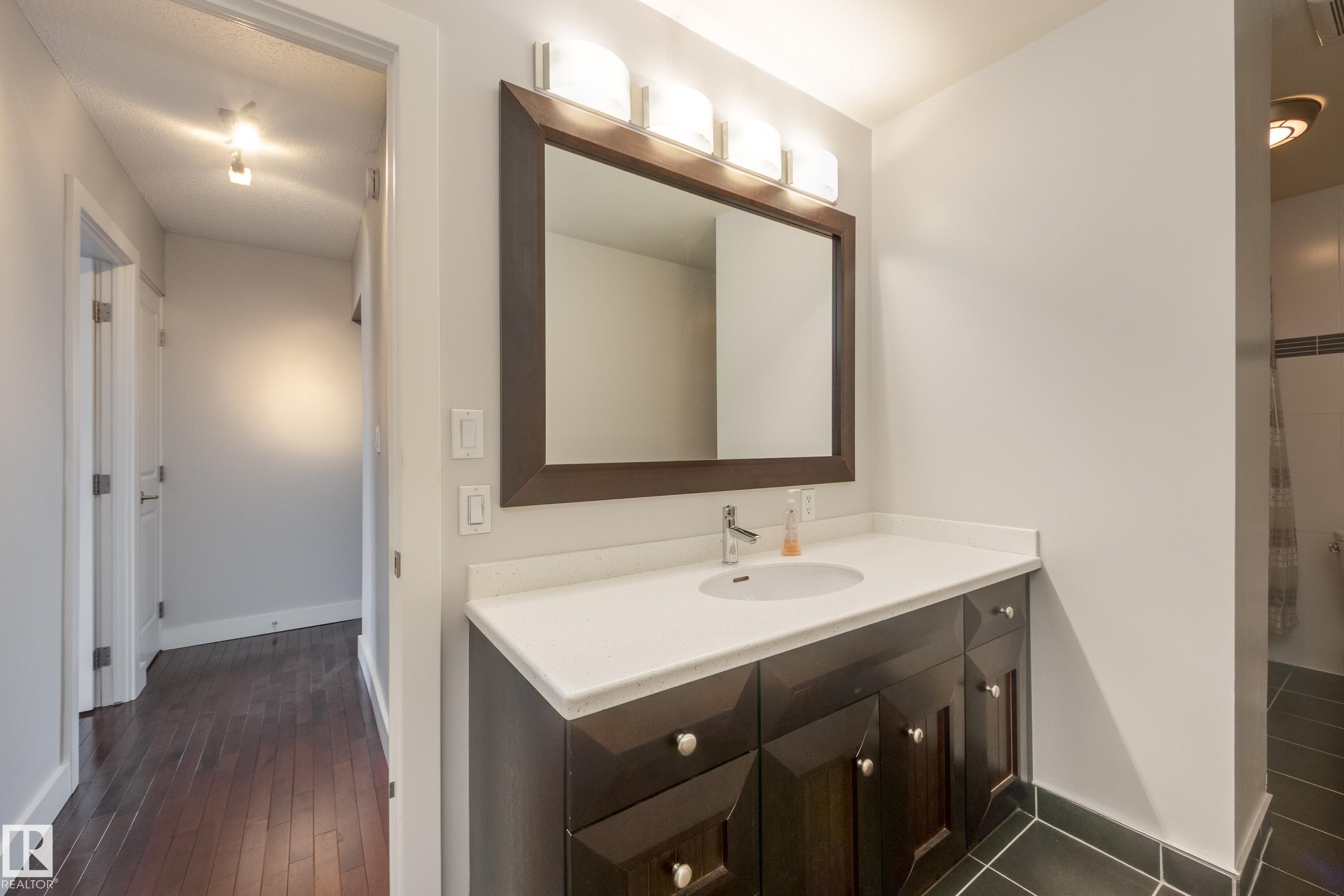 Photo 27 at 702 - 11307 99 Avenue NW, Wîhkwêntôwin, Edmonton