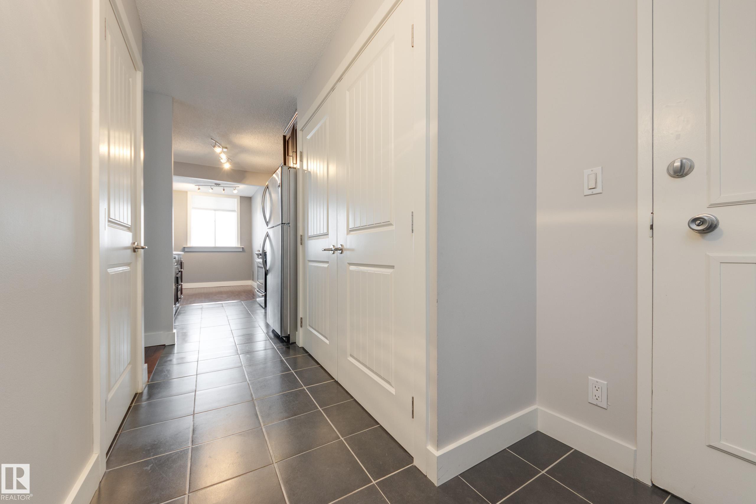 702 - 11307 99 Avenue NW, Wîhkwêntôwin, Edmonton