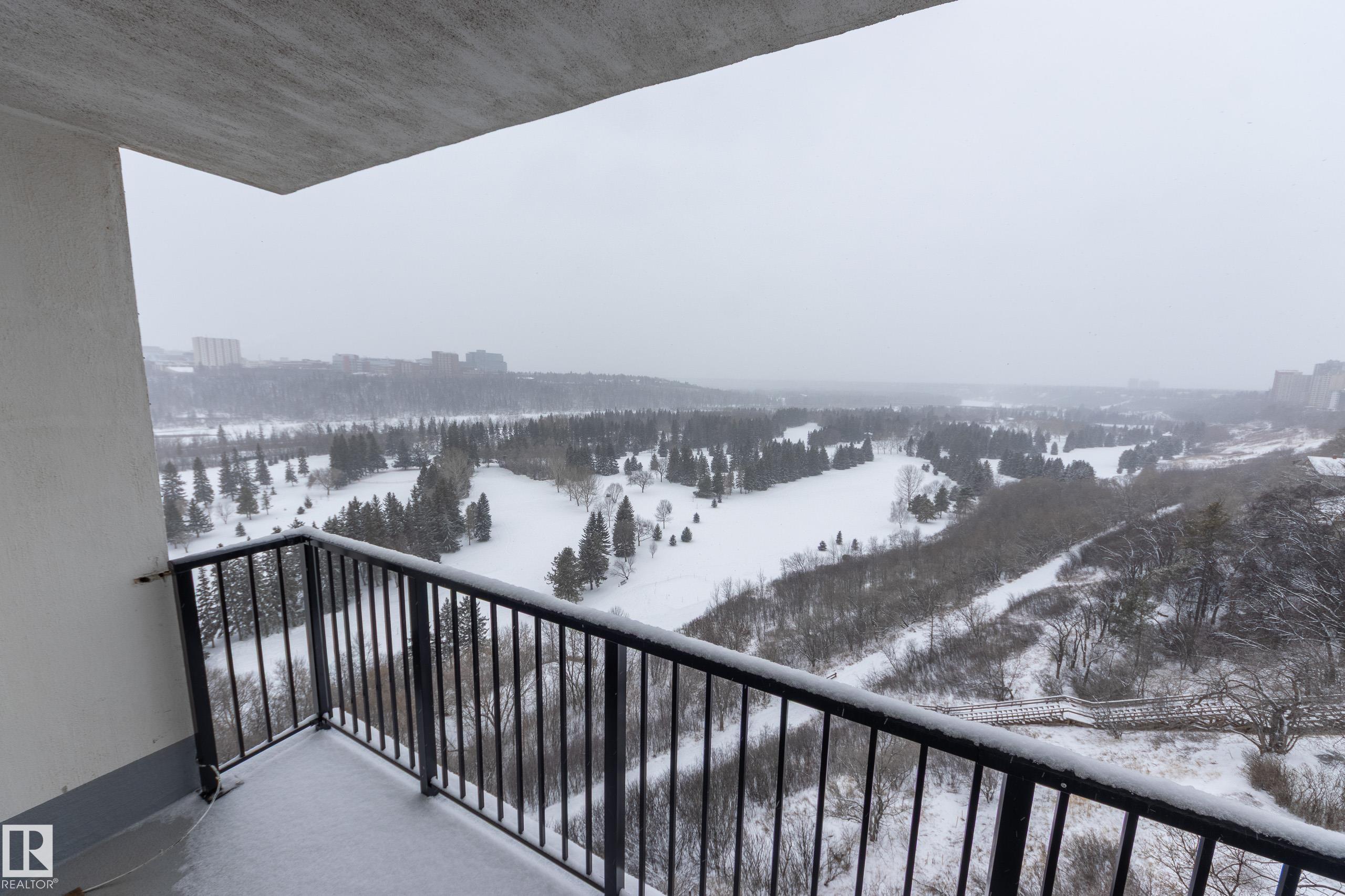 Photo 10 at 702 - 11307 99 Avenue NW, Wîhkwêntôwin, Edmonton