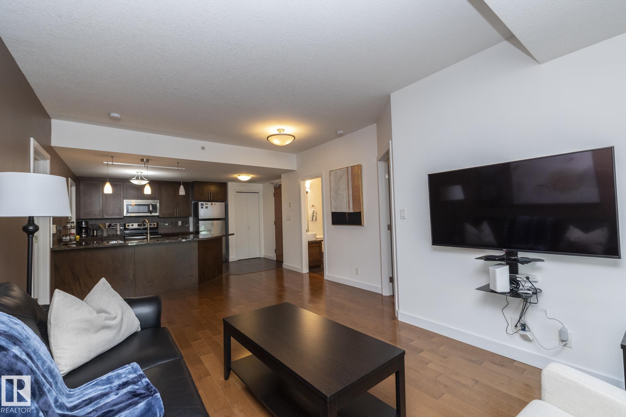 Photo 11 at 707 - 10055 118 Street NW, Wîhkwêntôwin, Edmonton