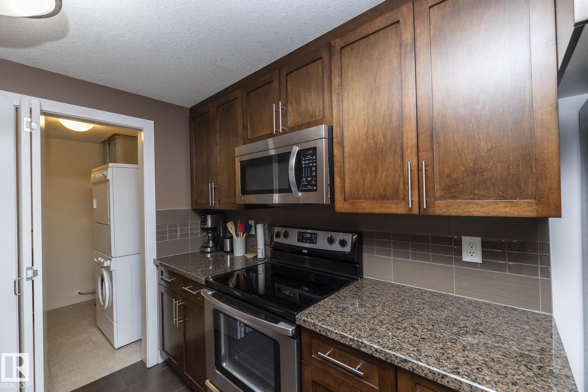 Photo 14 at 707 - 10055 118 Street NW, Wîhkwêntôwin, Edmonton