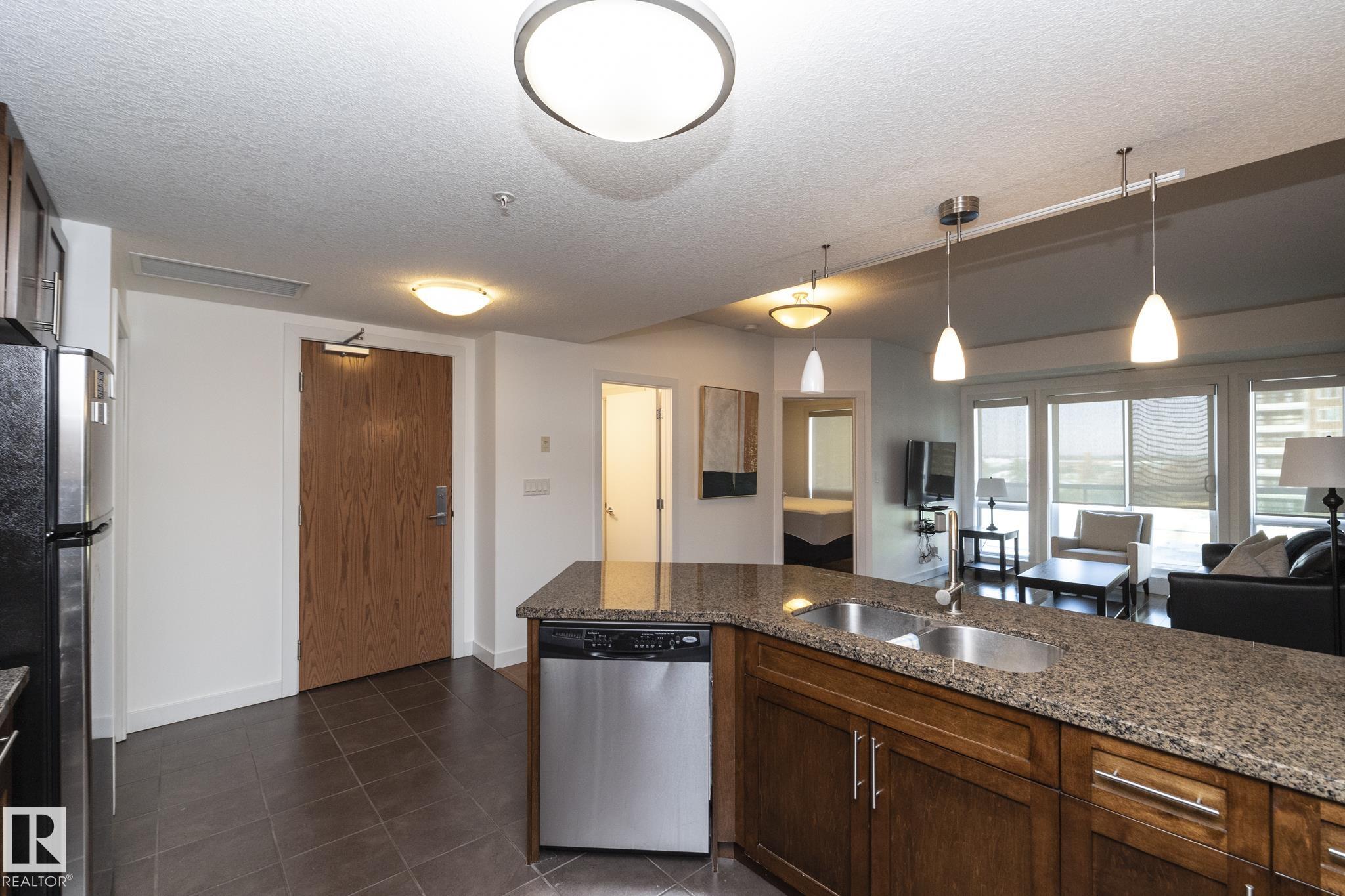 Photo 8 at 707 - 10055 118 Street NW, Wîhkwêntôwin, Edmonton