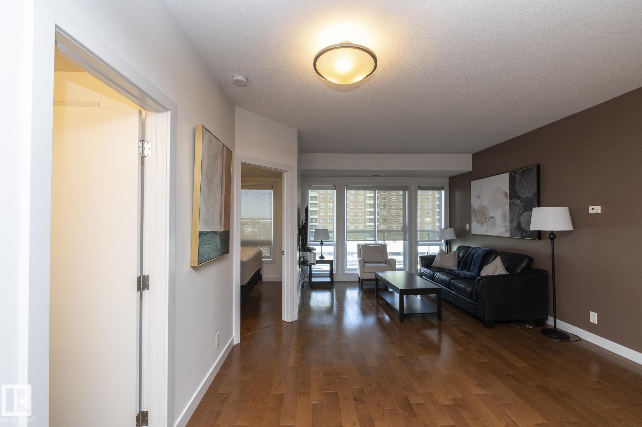 Photo 9 at 707 - 10055 118 Street NW, Wîhkwêntôwin, Edmonton