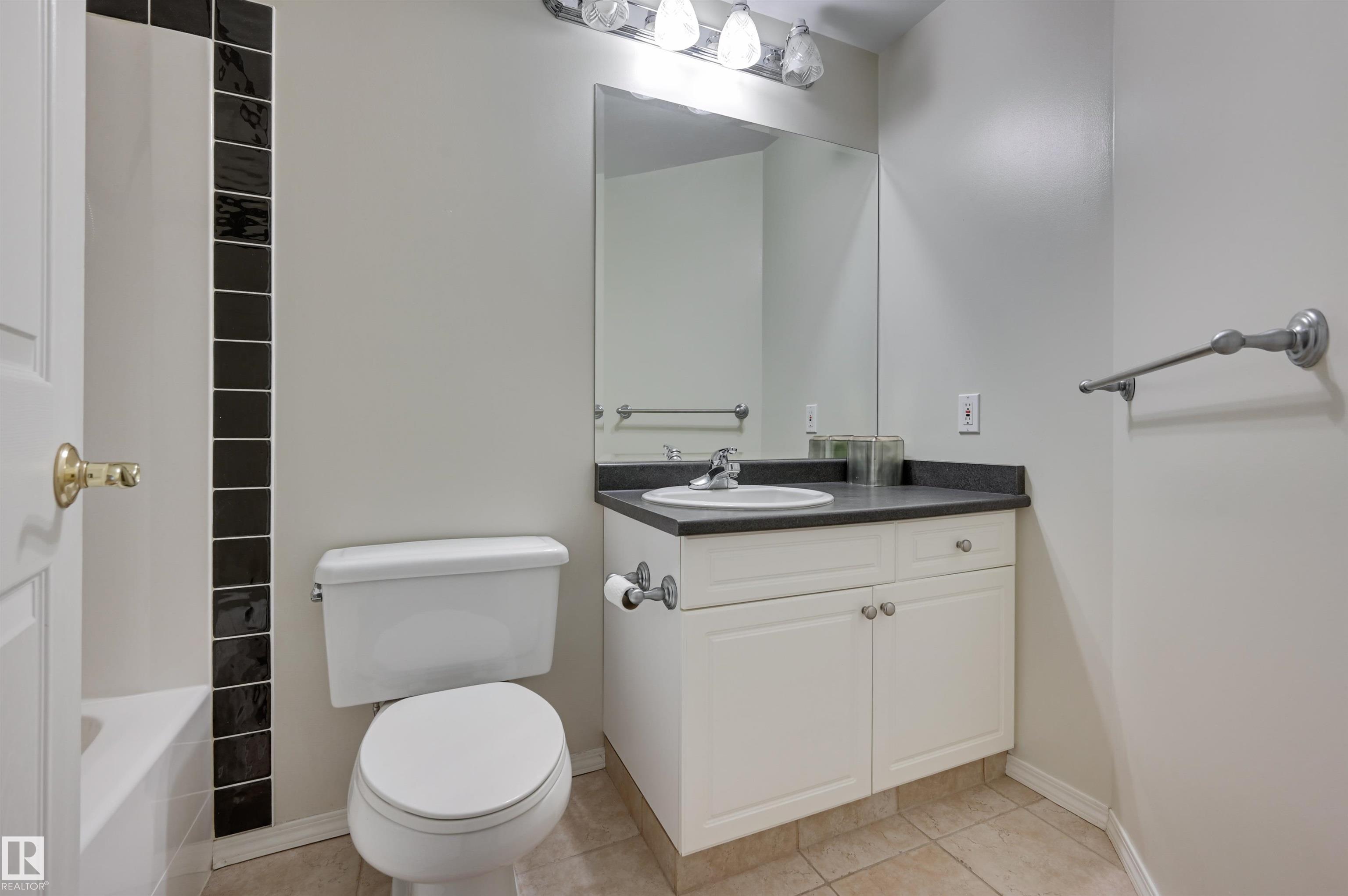 https://zimg.paragon.ice.com/ParagonImages/Property/PM/RAE/225393972/31/0/0/71ec5322aed42be6b350649c6f1cc154/1/b0e6911199bfd8bd036613f3101aab75/225393972-c945be6f-7c6b-4af5-83ed-297f0aca8f4a.JPG