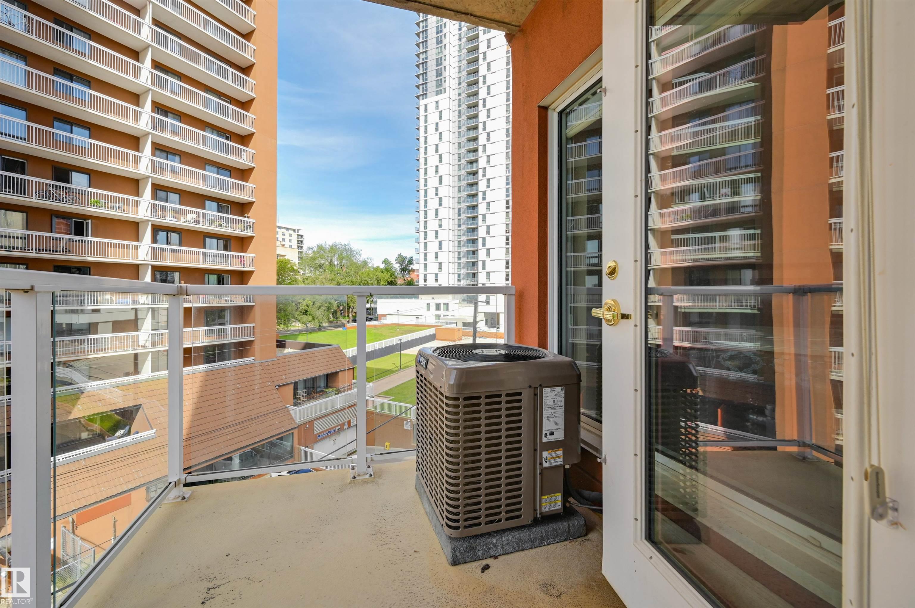 https://zimg.paragon.ice.com/ParagonImages/Property/PM/RAE/225393972/36/0/0/36f33f1c41daee5e6289f48e08c9931d/1/b0e6911199bfd8bd036613f3101aab75/225393972-7494eb85-1d62-443a-a4dc-c352c298195f.JPG