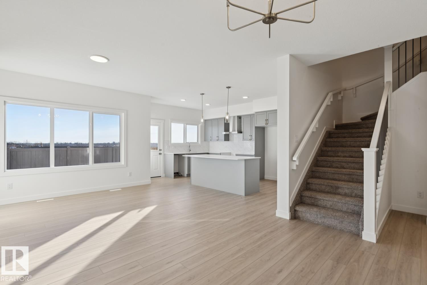 Photo 7 at 4568 Chegwin Wynd SW, Chappelle Area, Edmonton