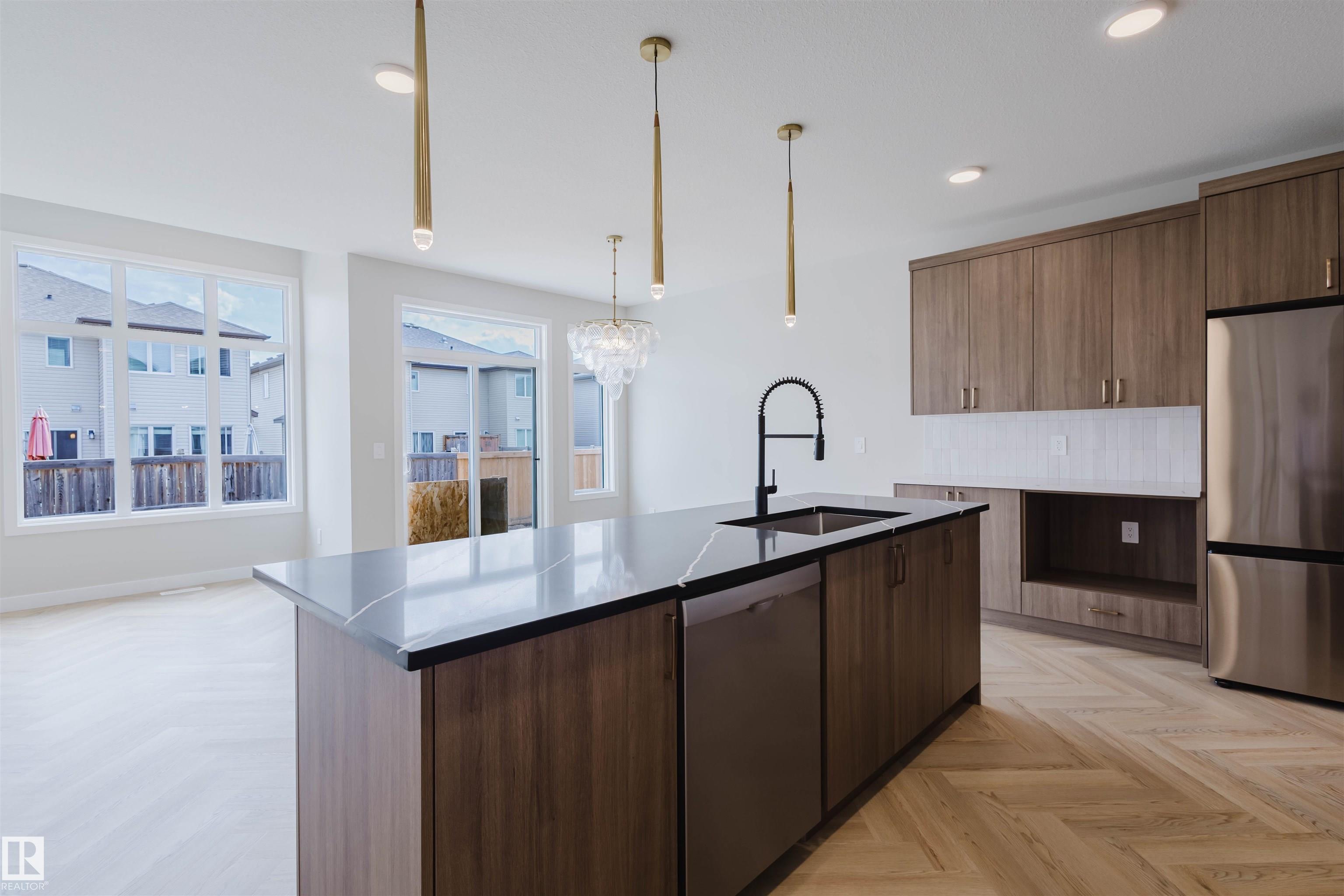 Photo 7 at 20632 43 Avenue NW, Edgemont, Edmonton