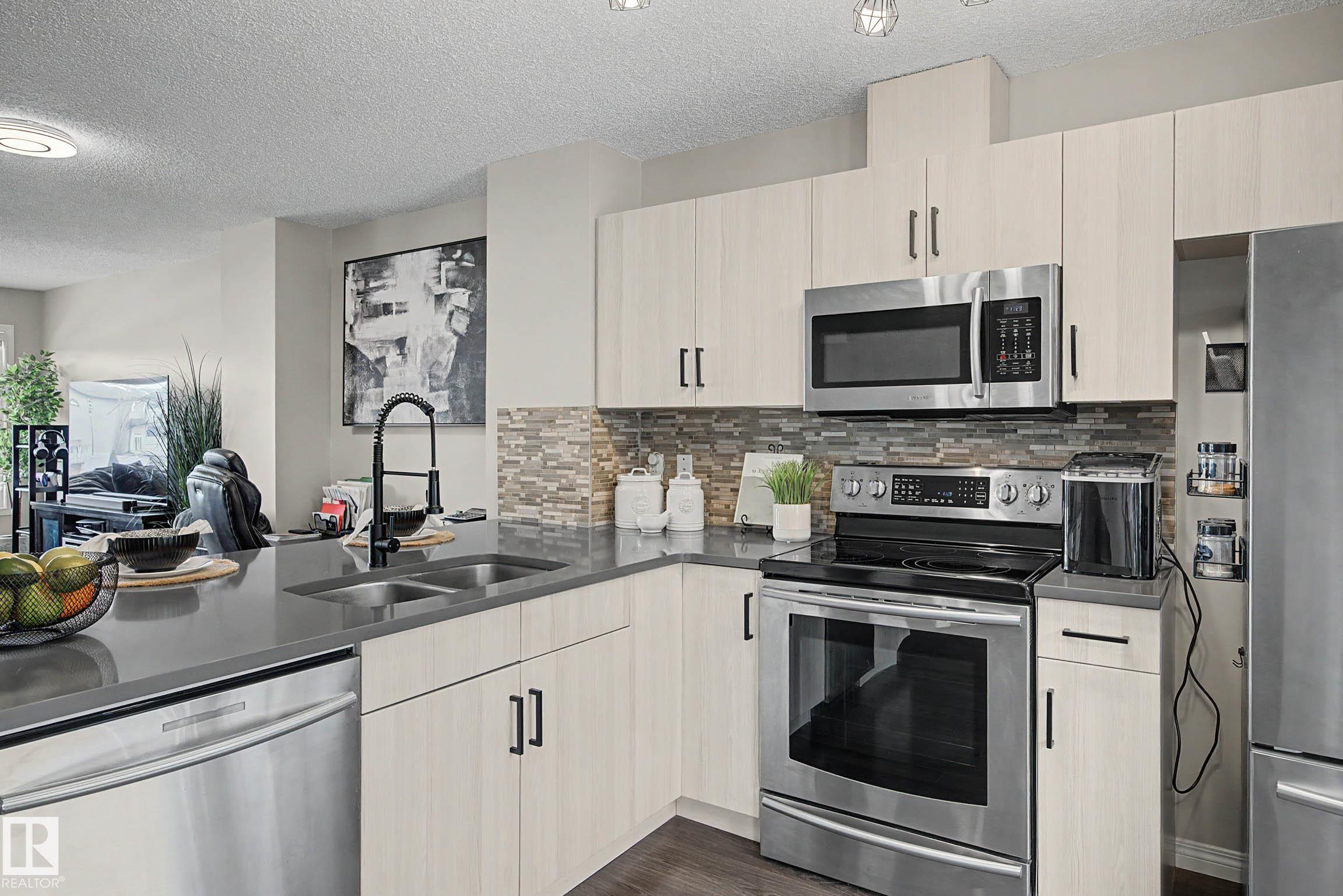 Photo 6 at 51 - 7503 Getty Gate NW, Granville, Edmonton