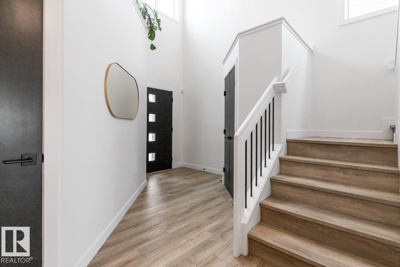 Picture for 19147 22 AV NW