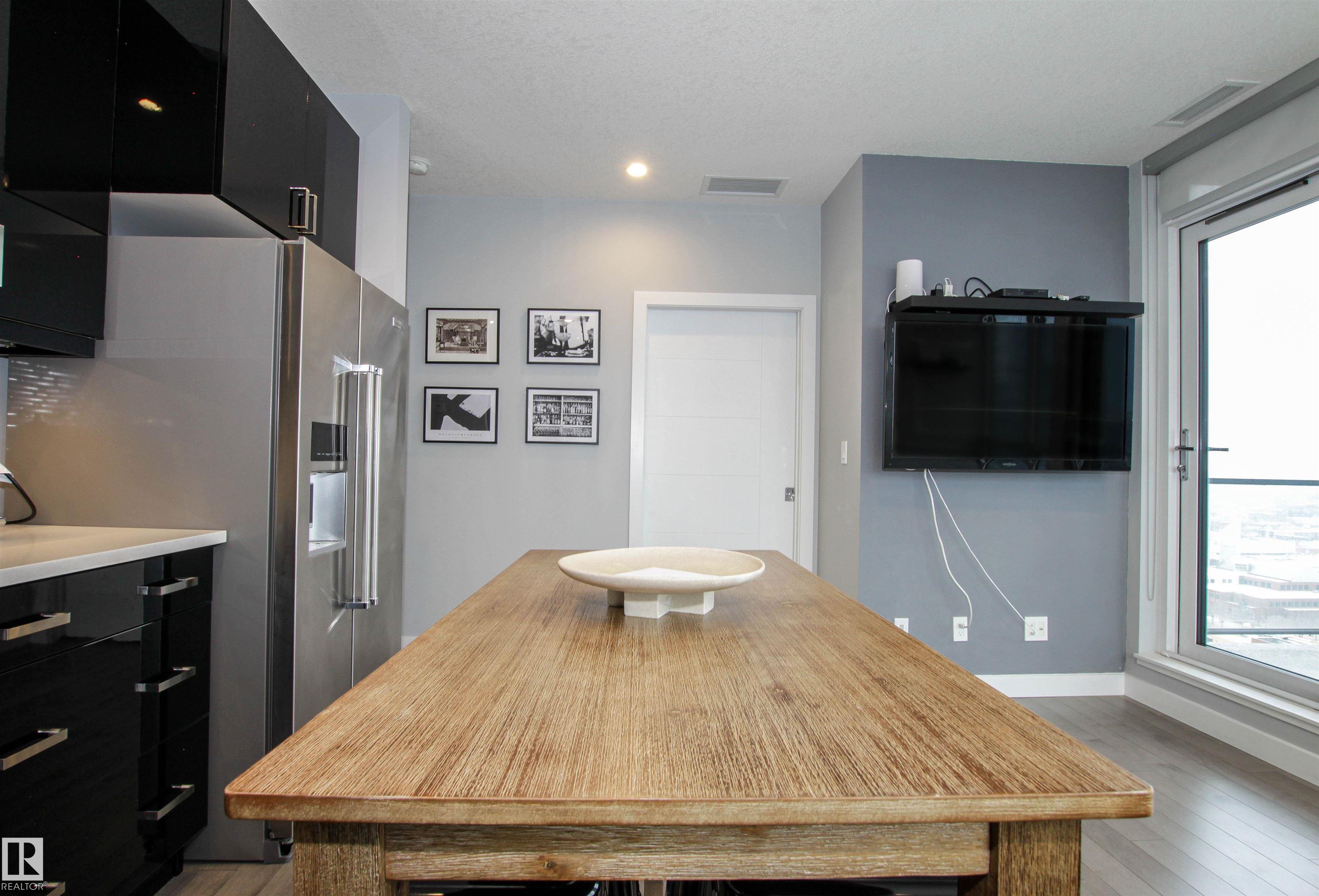 Photo 8 at 2003 - 10238 103 Street NW, Downtown, Edmonton