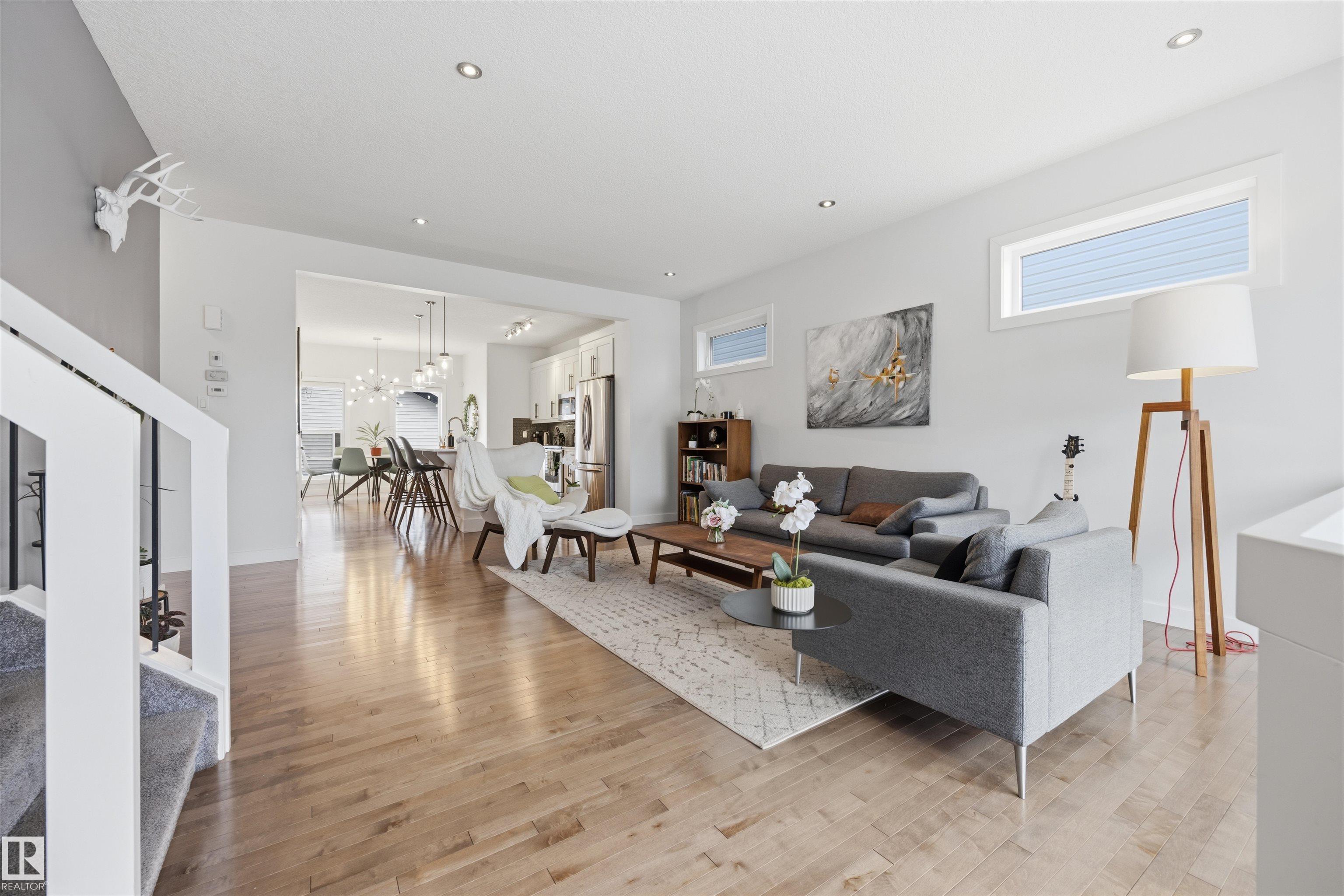 7123 Cardinal Way SW, Chappelle Area, Edmonton