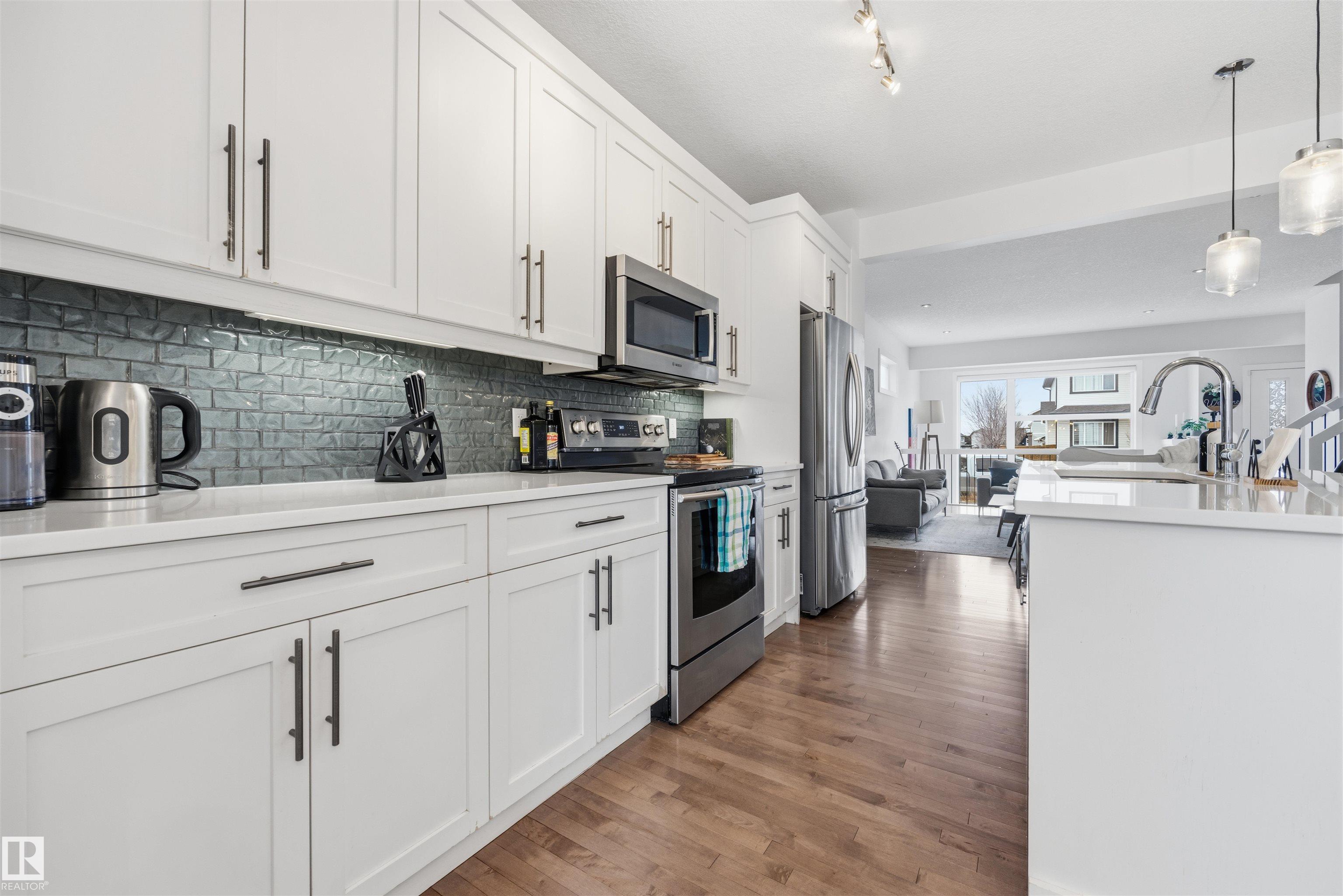 Photo 9 at 7123 Cardinal Way SW, Chappelle Area, Edmonton