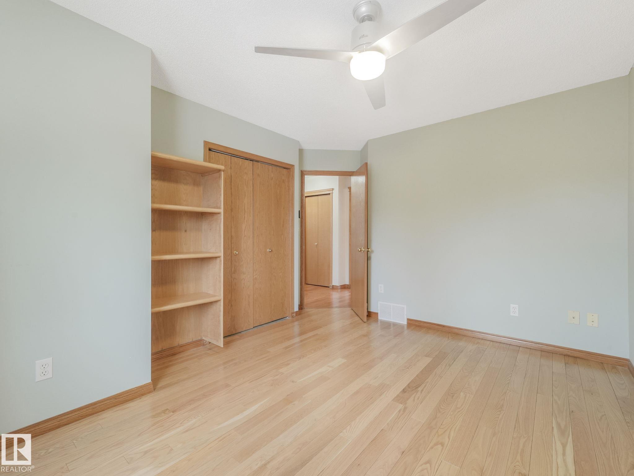 https://zimg.paragon.ice.com/ParagonImages/Property/PM/RAE/225394078/21/0/0/fc35649749c92a911b25f75cf69a7a19/1/11921e81bb3f074536a236b0a993da14/225394078-6e641e3f-e70f-4953-ac6d-290e8daa3b29.JPG