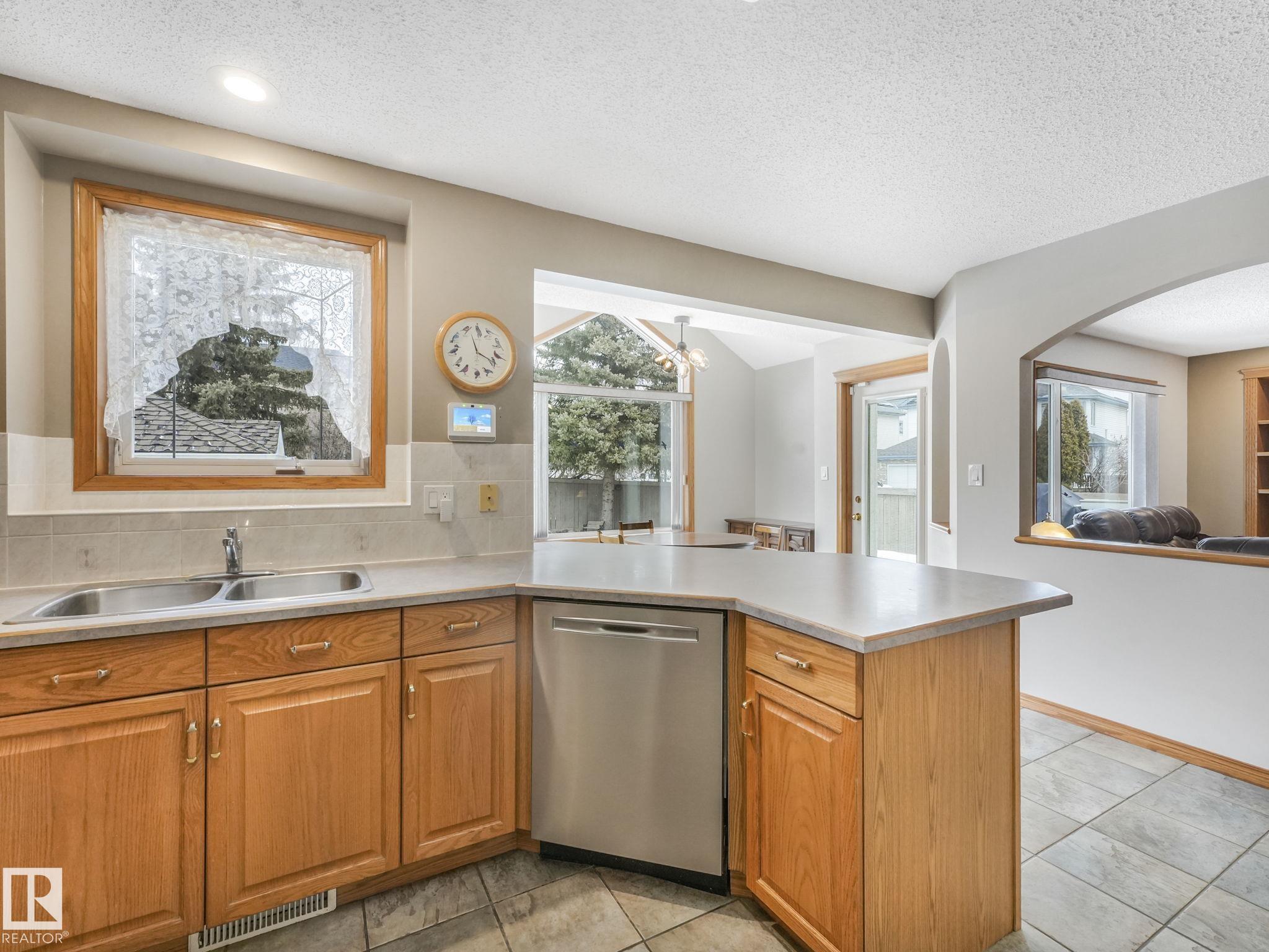 Picture for 11704 11 AV NW