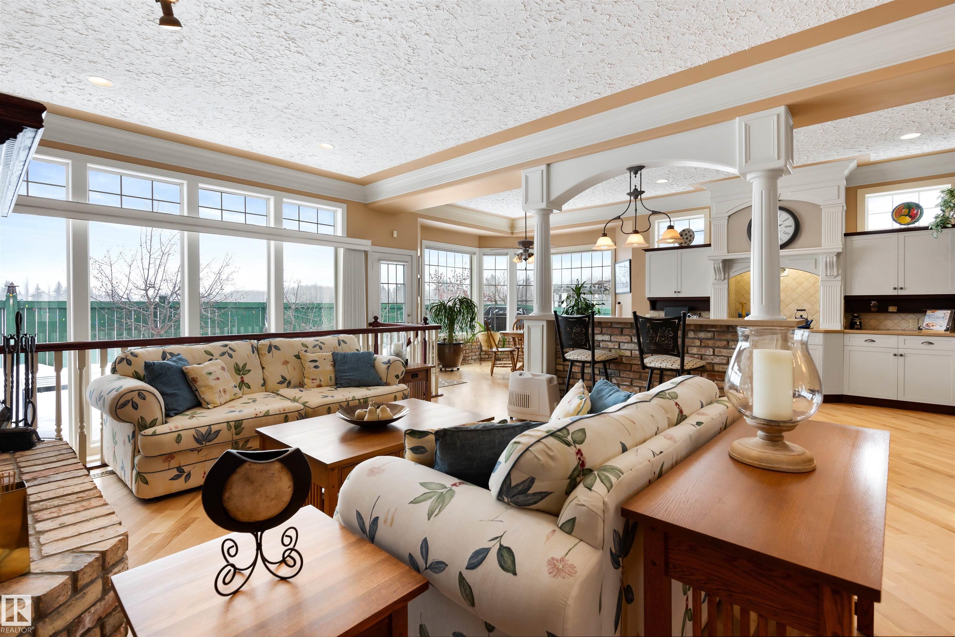 Photo 11 at 4 Placer Close, Pineview, St. Albert