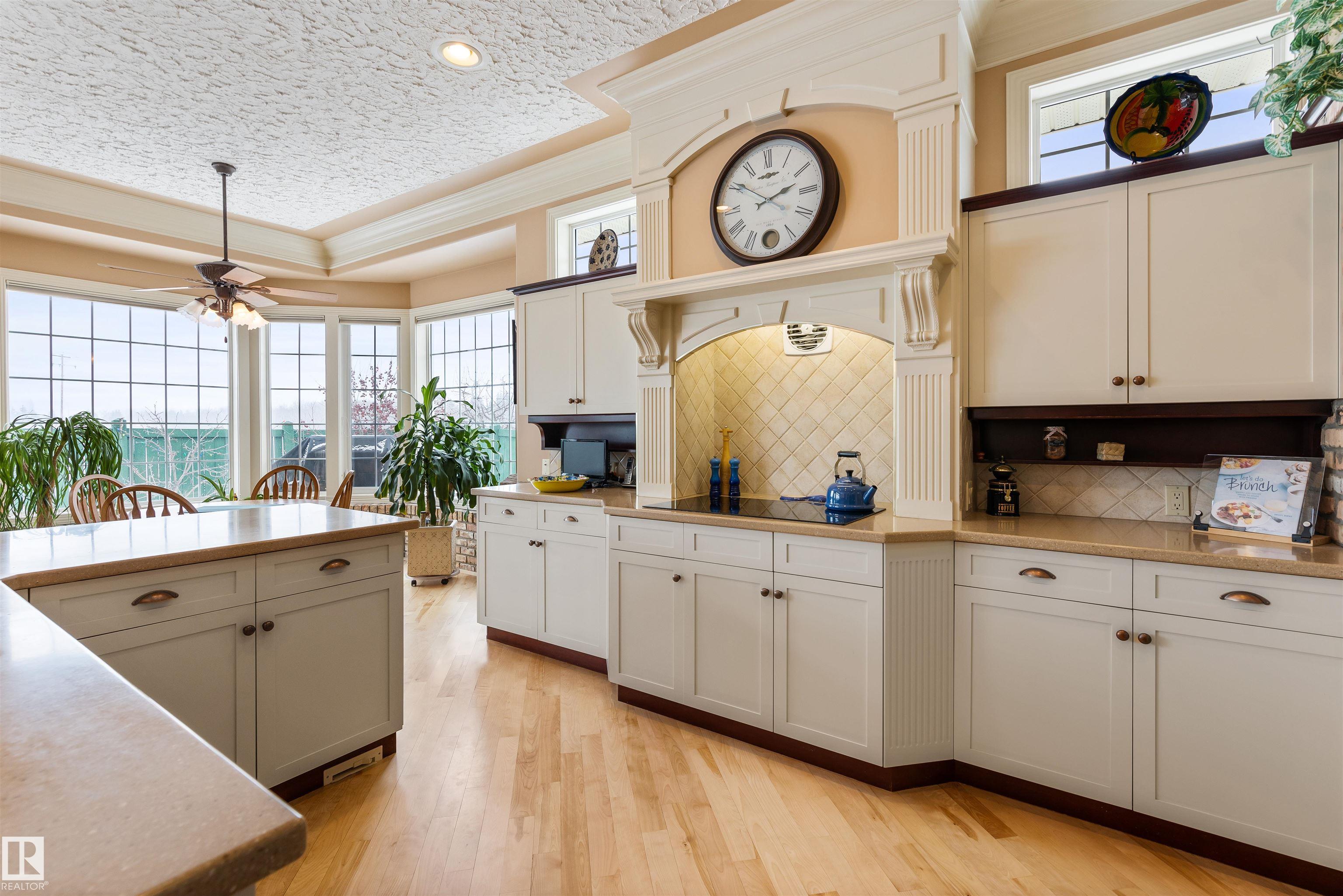 Photo 15 at 4 Placer Close, Pineview, St. Albert