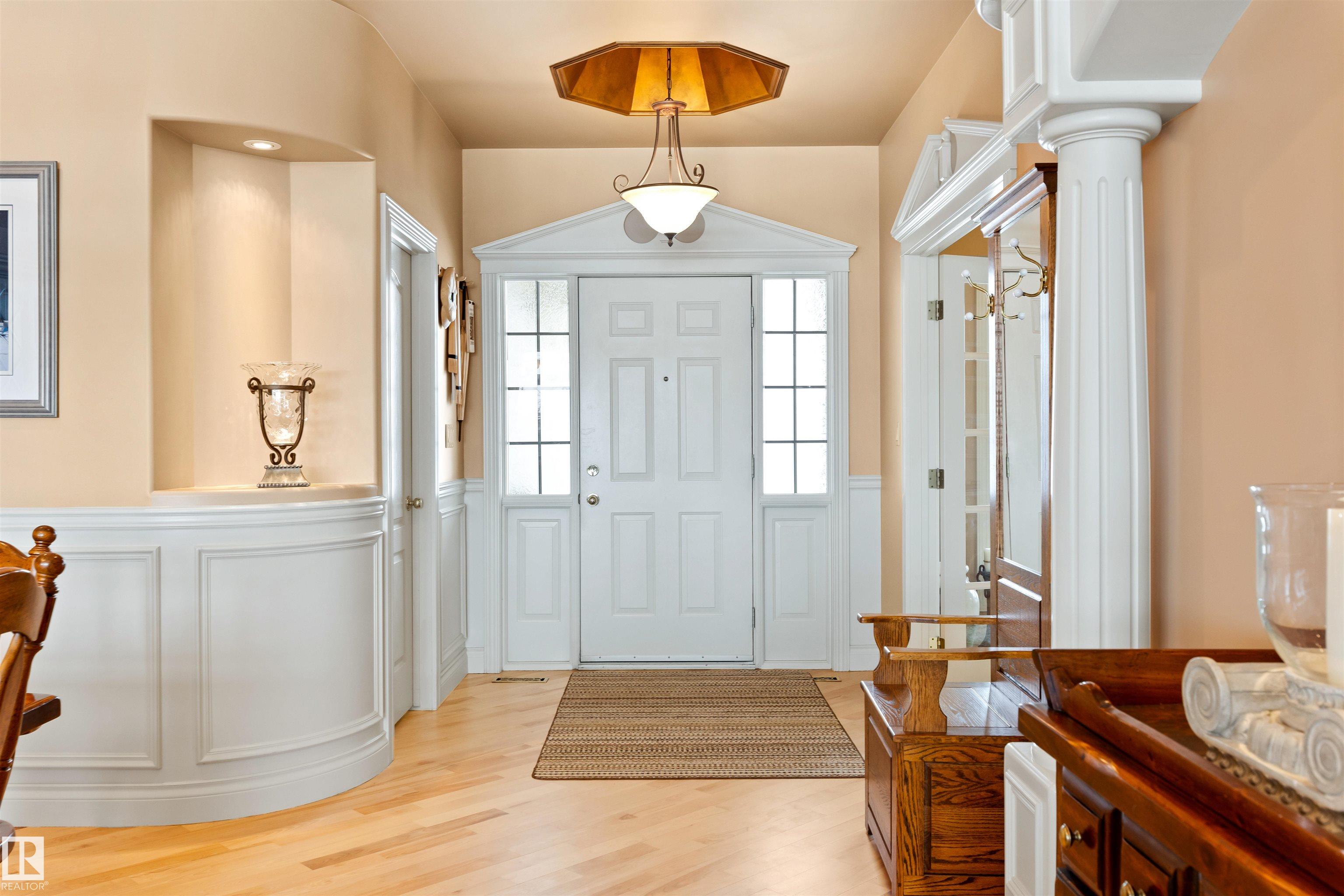 4 Placer Close, Pineview, St. Albert