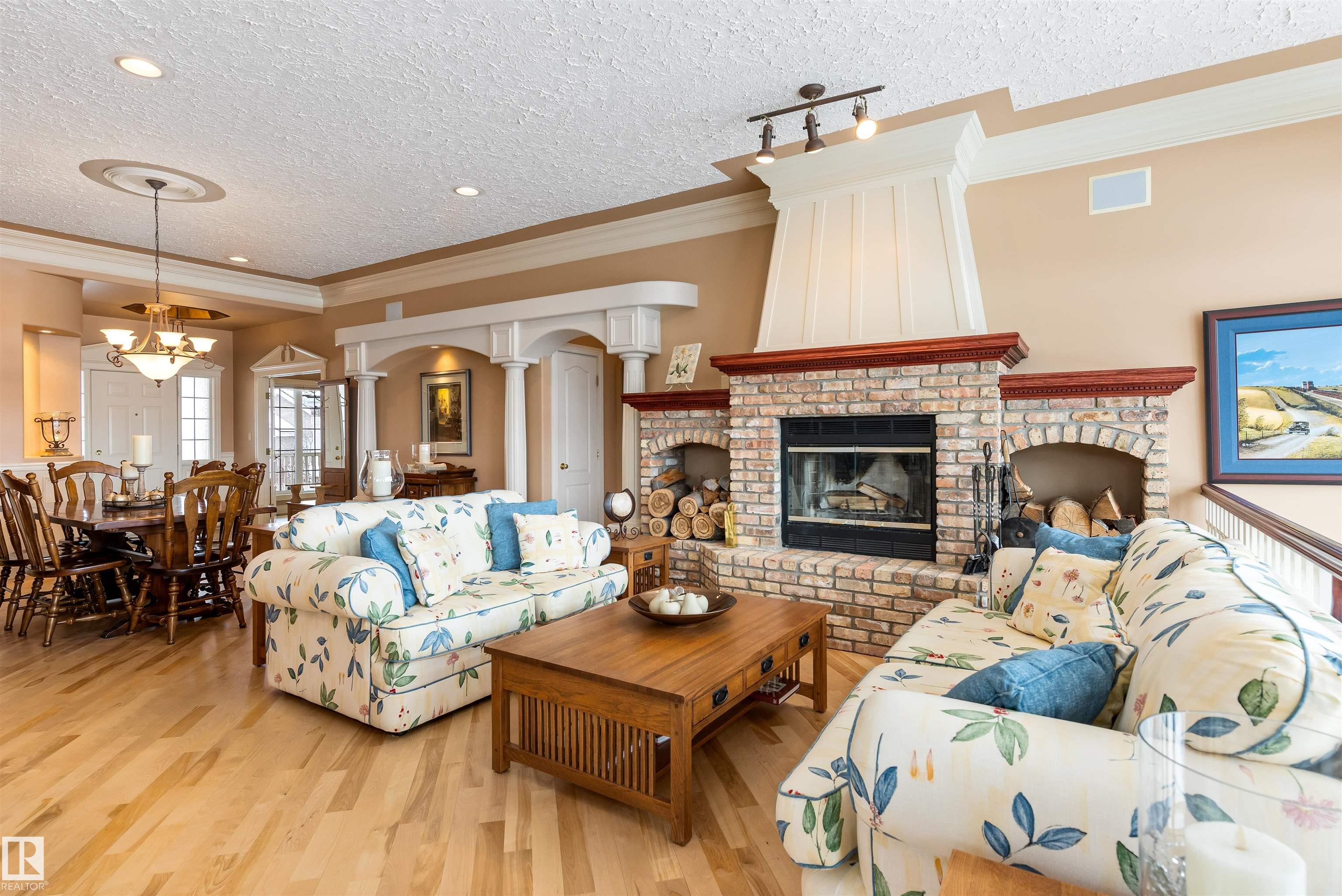 Photo 10 at 4 Placer Close, Pineview, St. Albert