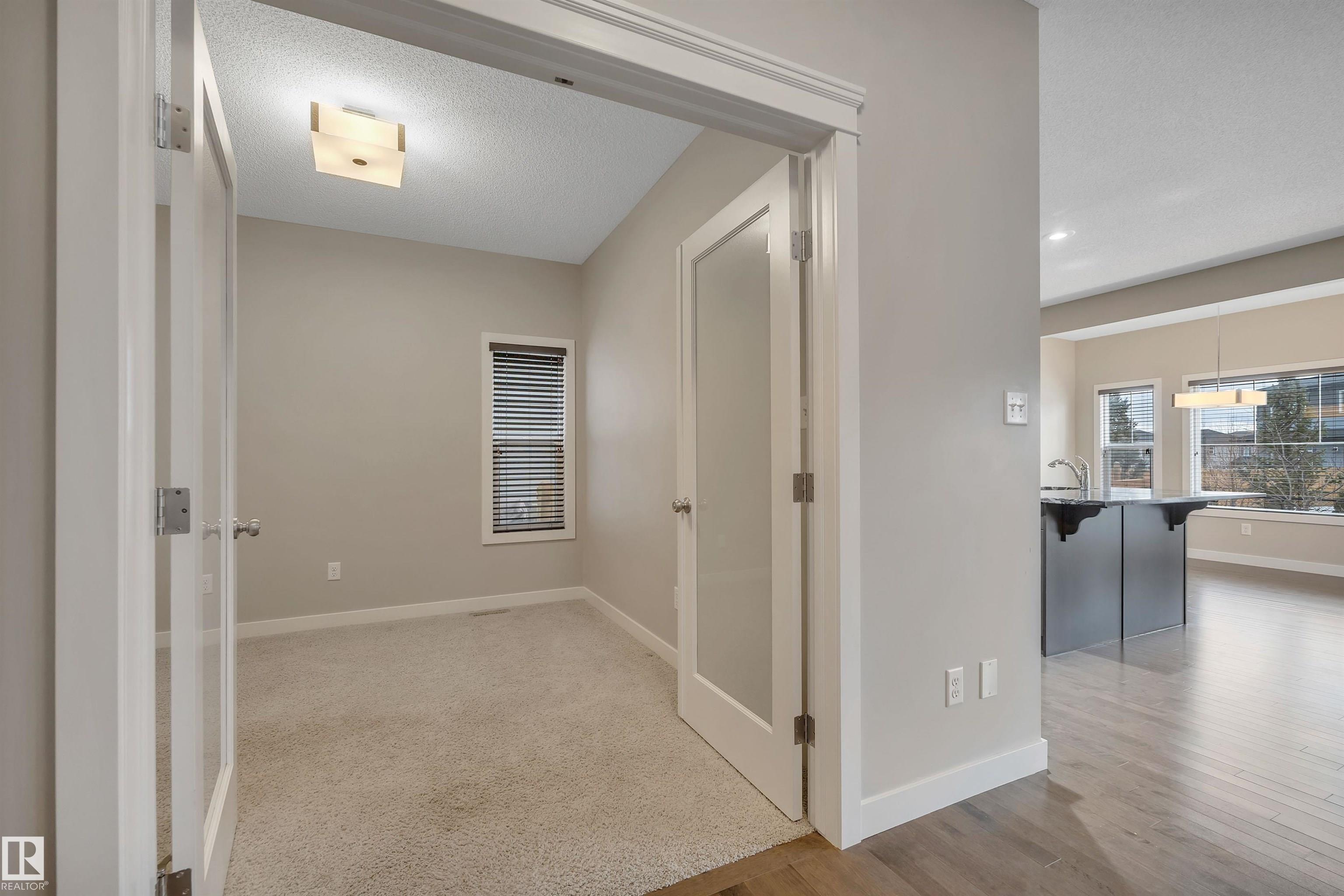 https://zimg.paragon.ice.com/ParagonImages/Property/PM/RAE/225394106/21/0/0/232d3110e0ecd4a82d17d28929bf8f5a/1/12dc4f622f12b4c2775abf7b24dcbeb9/225394106-6b49e873-f38a-49a0-b7fe-6ea94e820262.JPG