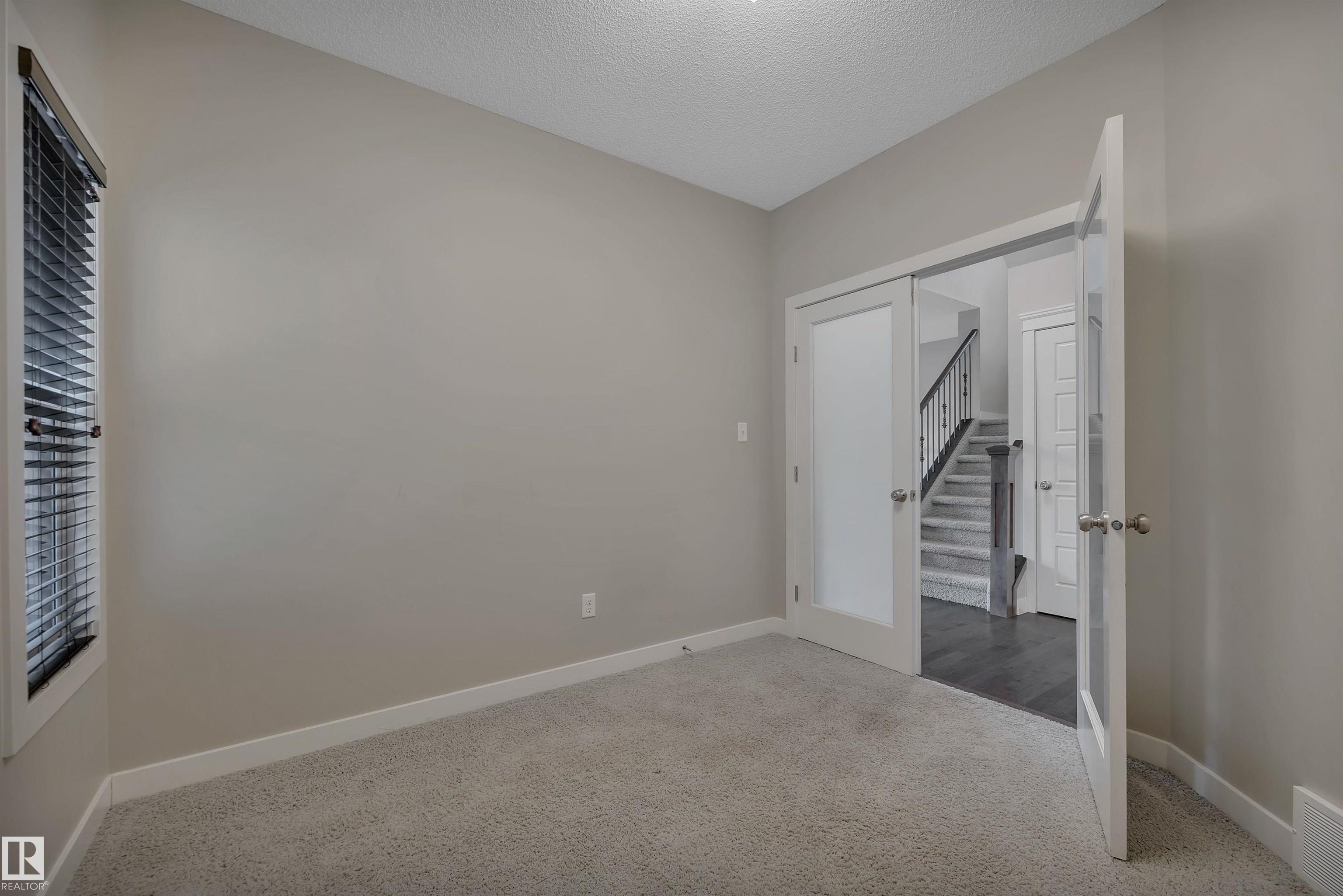 https://zimg.paragon.ice.com/ParagonImages/Property/PM/RAE/225394106/23/0/0/12ca55eb3081a16ff7a57f5207528dc9/1/12dc4f622f12b4c2775abf7b24dcbeb9/225394106-ebaa8f3a-cede-42f1-9dd3-153509ad49bc.JPG
