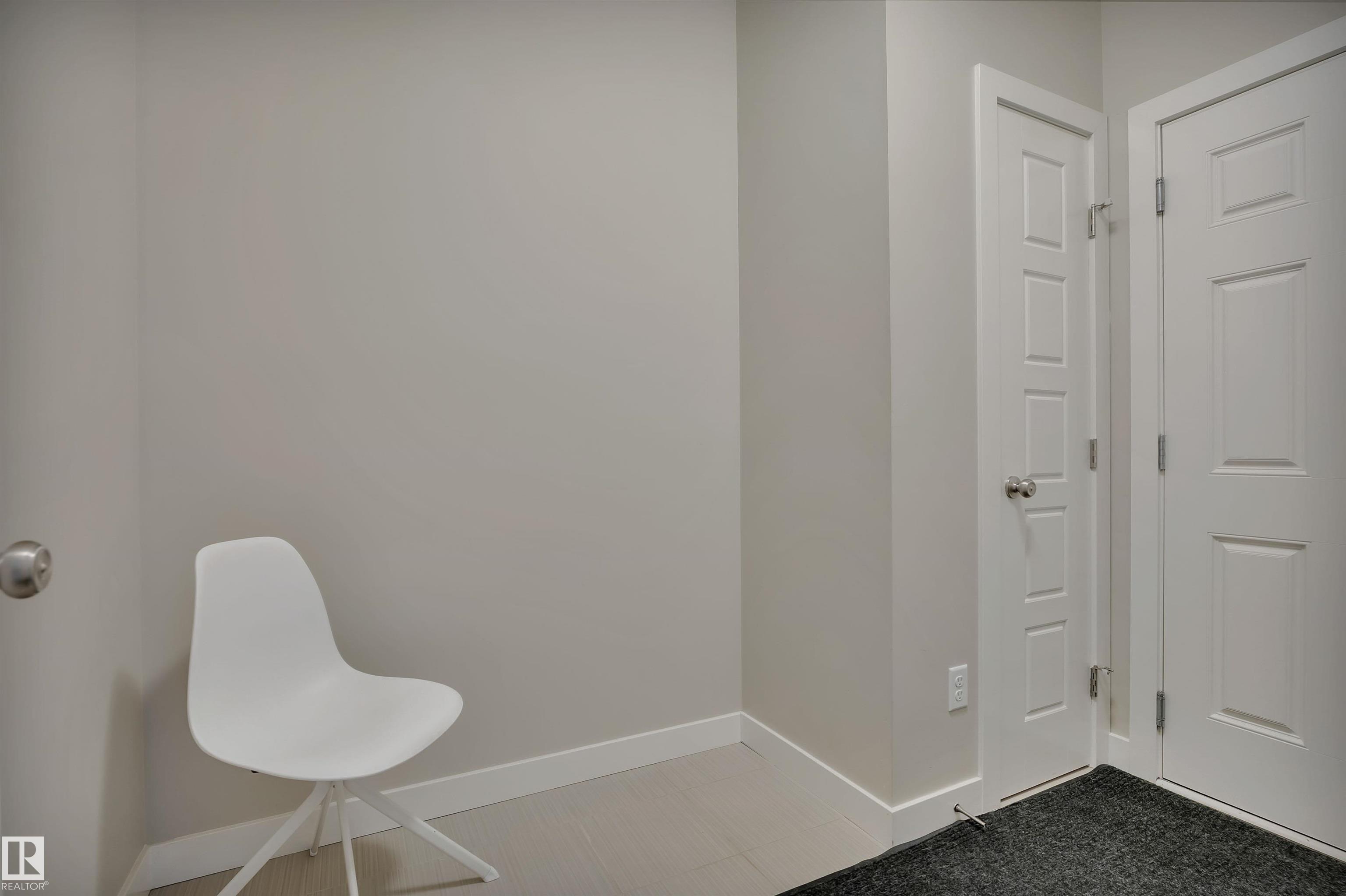 https://zimg.paragon.ice.com/ParagonImages/Property/PM/RAE/225394106/26/0/0/a6bfbc08ed645bd522994052363a0c49/1/12dc4f622f12b4c2775abf7b24dcbeb9/225394106-07305165-e44b-42fc-a617-a49b98a7c5e8.JPG