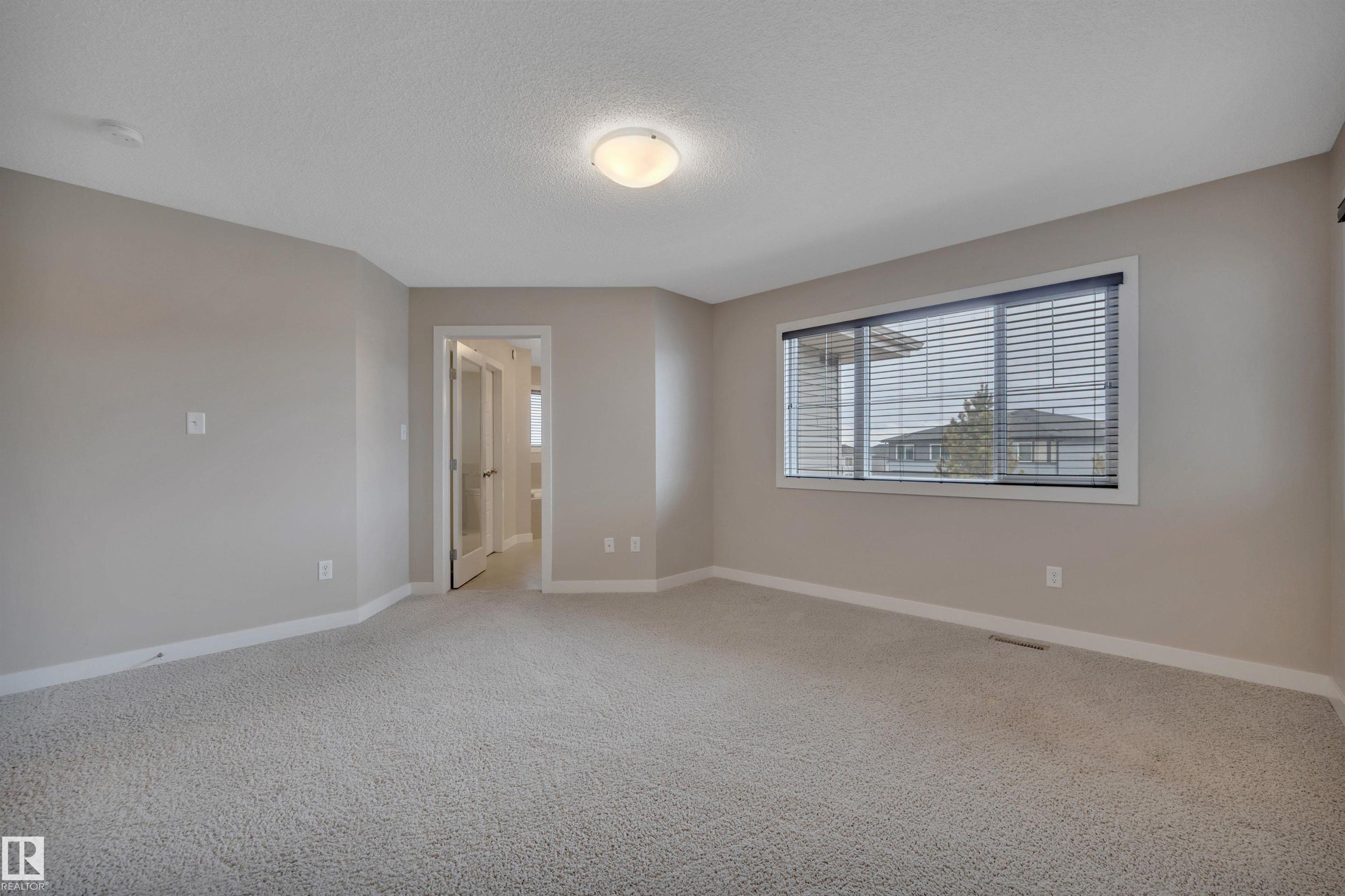 https://zimg.paragon.ice.com/ParagonImages/Property/PM/RAE/225394106/37/0/0/bff485a3d4f5c999d23173c578dea3f6/1/12dc4f622f12b4c2775abf7b24dcbeb9/225394106-cb09eaef-b7e5-4fed-a636-e69962306722.JPG