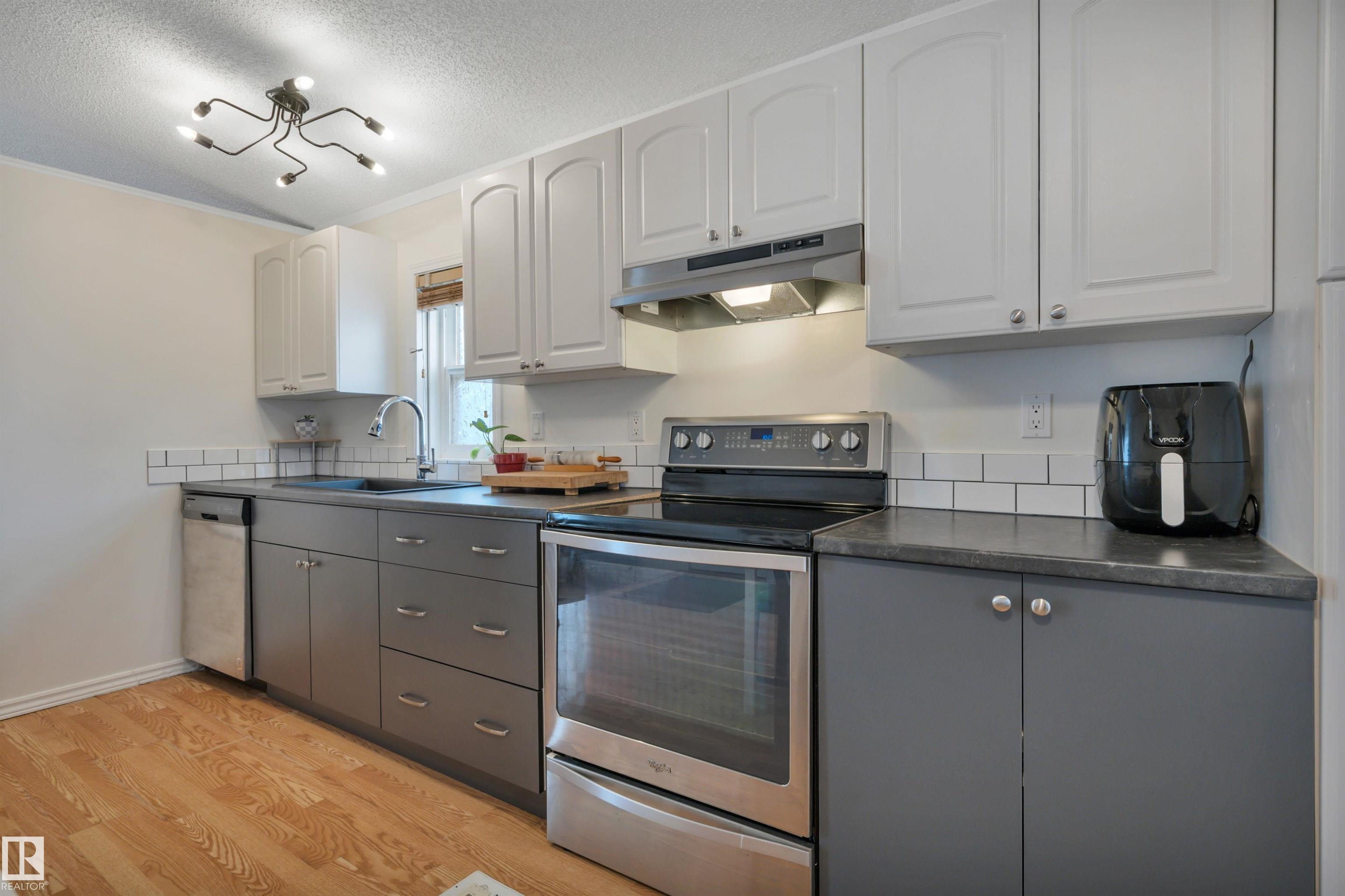 Picture for 140 Evergreen PA NW NW