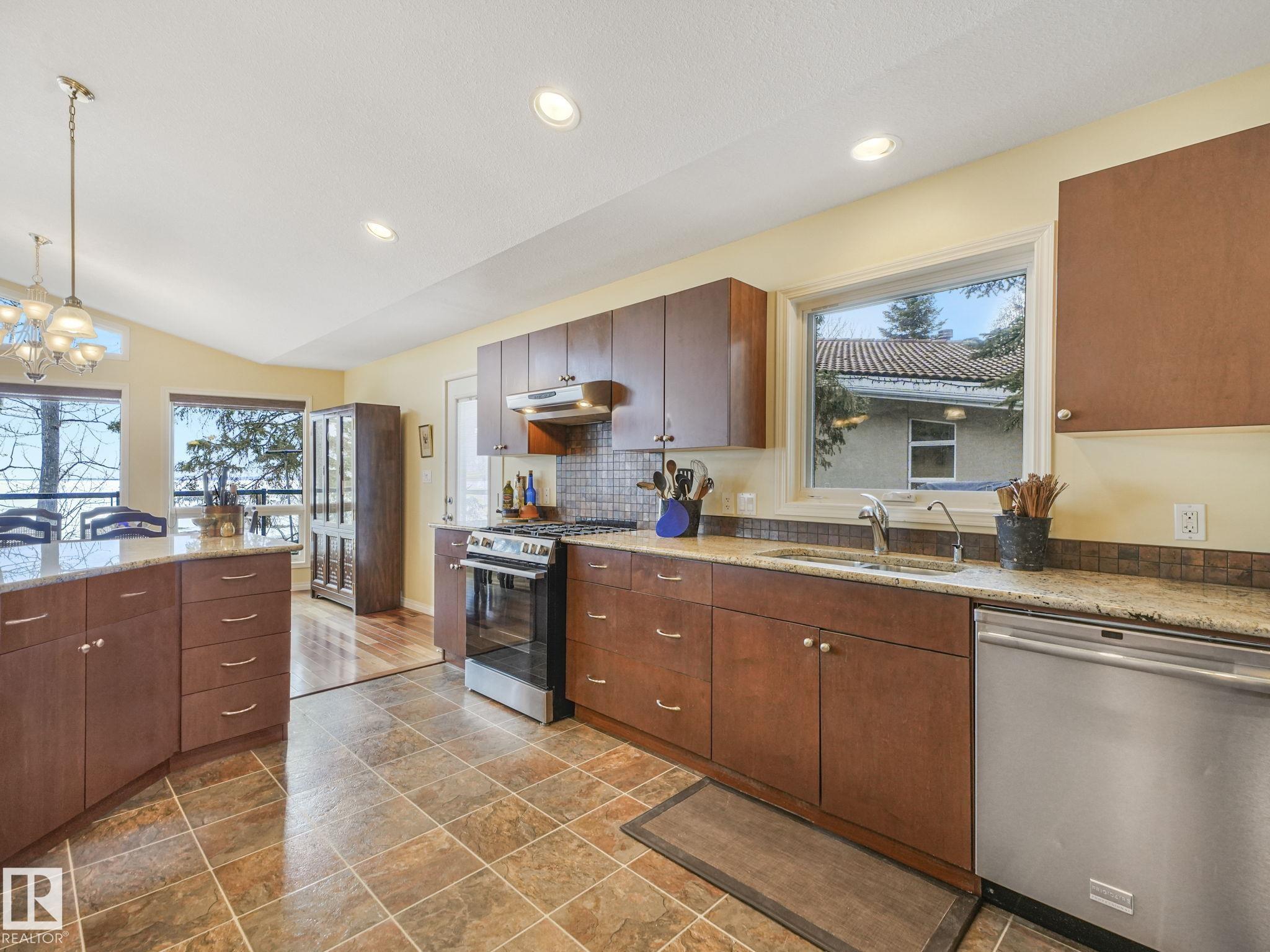 Photo 15 at 90 - 2001 Twp Road, Mitchell Beach, Rural Leduc County