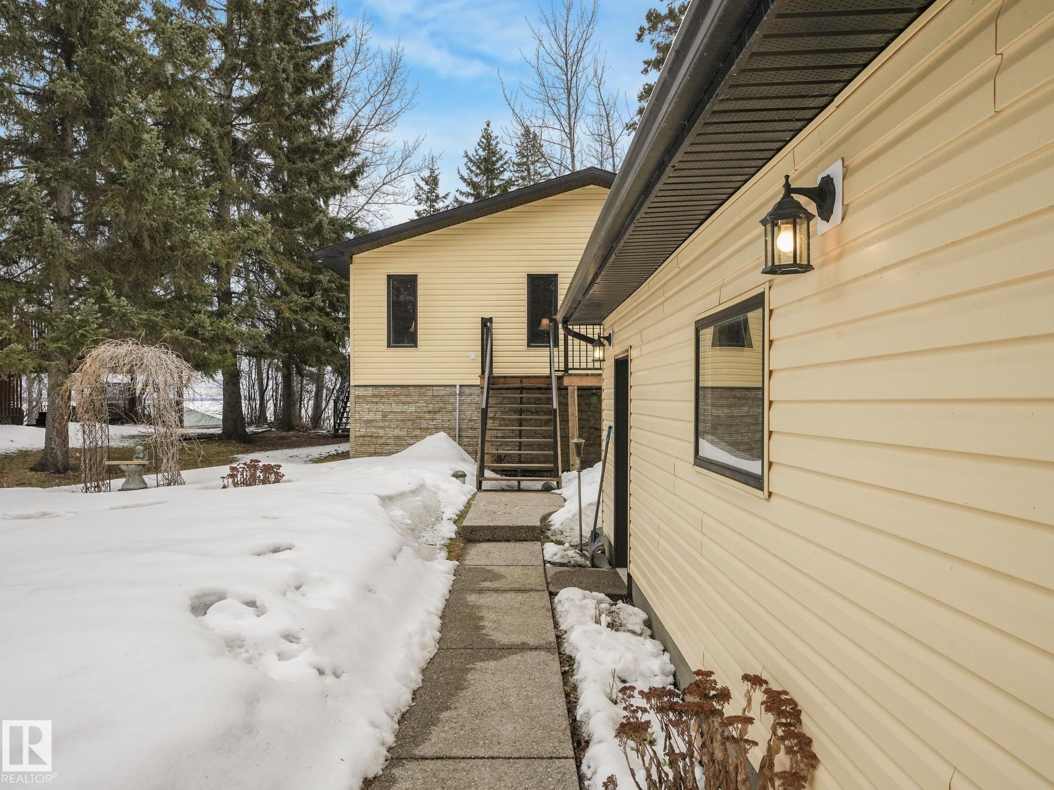 Photo 52 at 90 - 2001 Twp Road, Mitchell Beach, Rural Leduc County