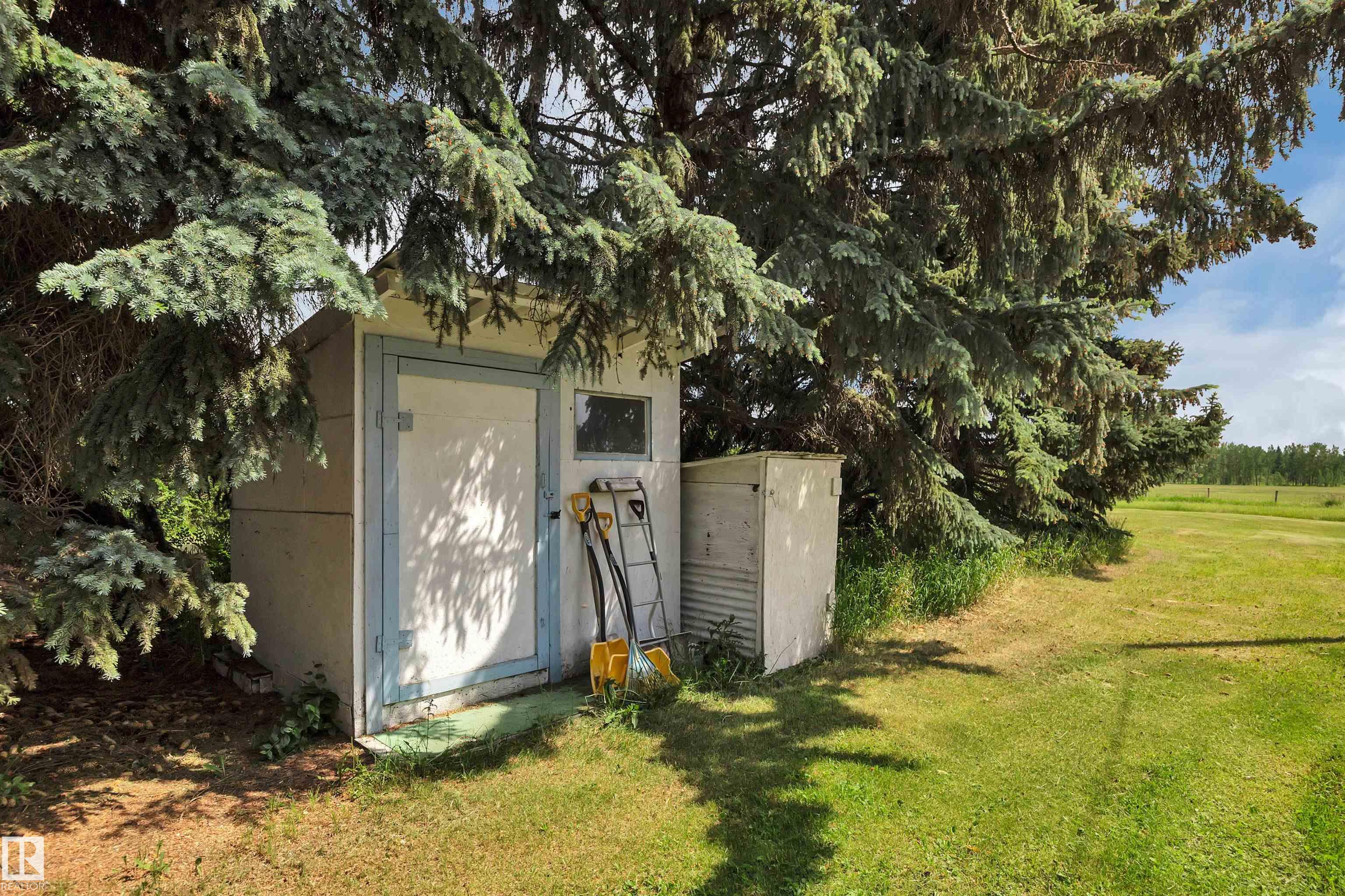 Photo 35 at 2137 Twp Road 490, None, Rural Leduc County