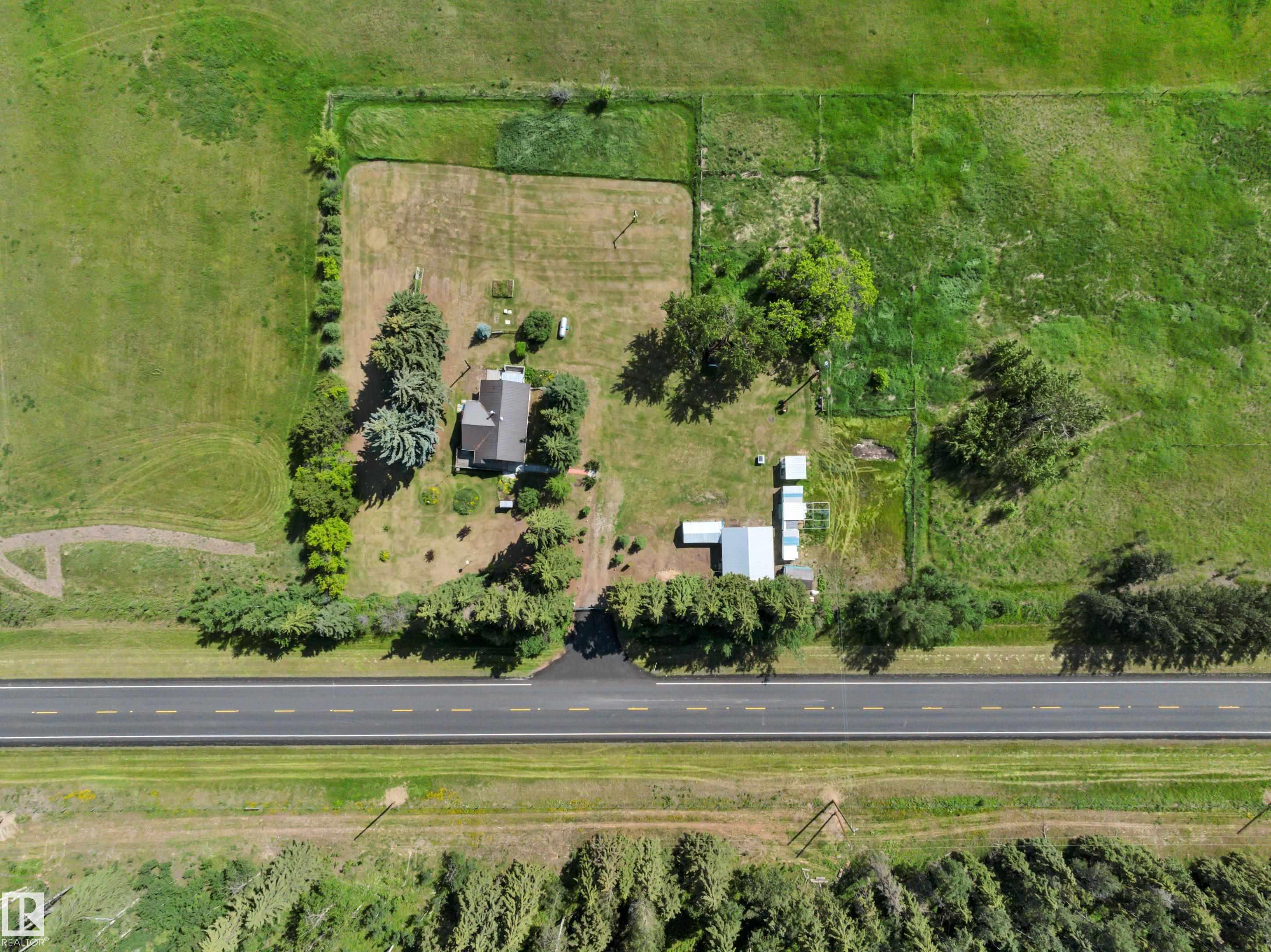 Photo 43 at 2137 Twp Road 490, None, Rural Leduc County