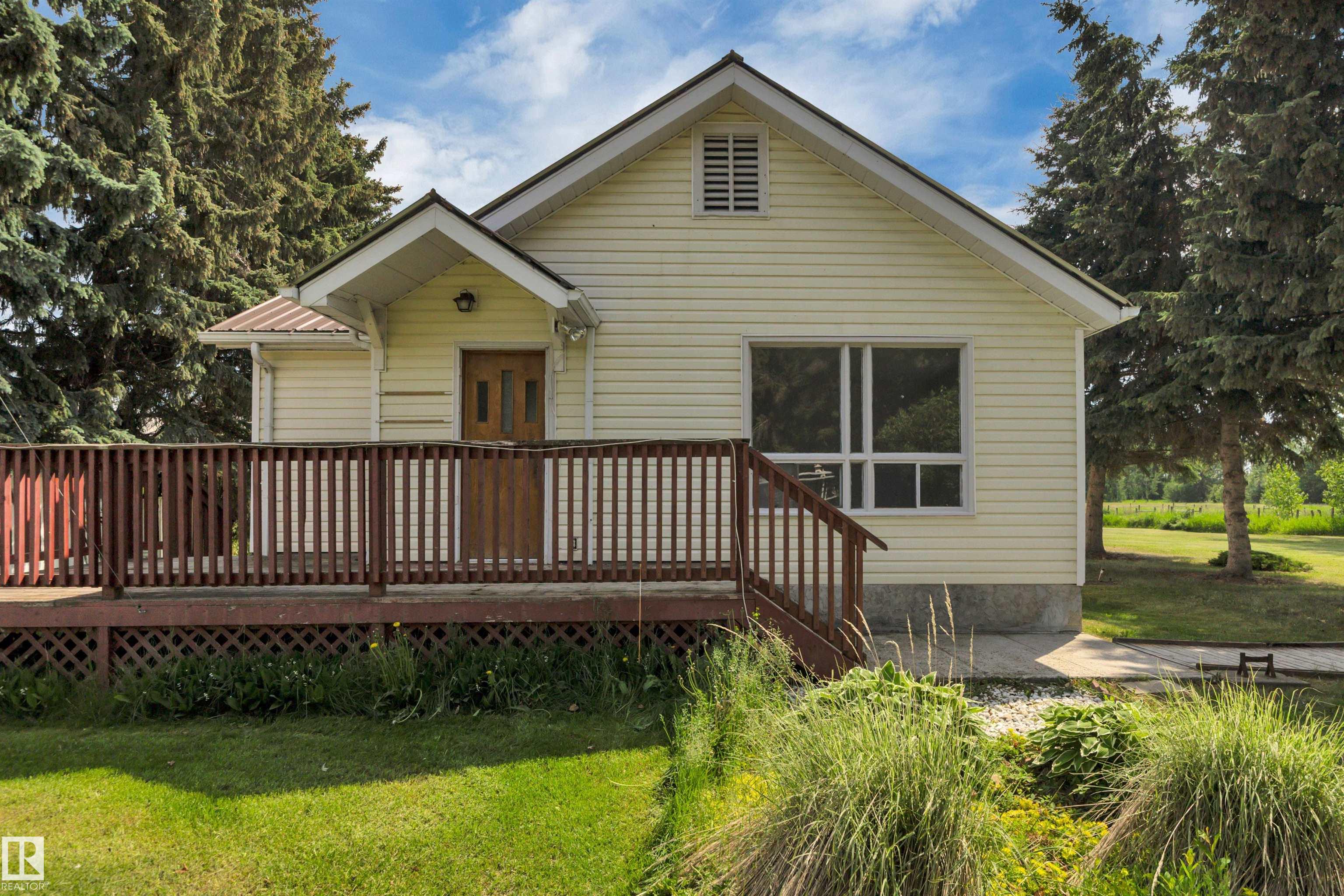 Photo 8 at 2137 Twp Road 490, None, Rural Leduc County