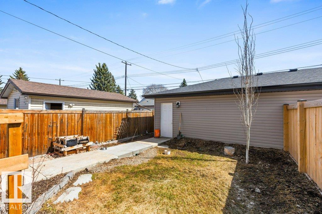 https://zimg.paragon.ice.com/ParagonImages/Property/PM/RAE/225394184/29/0/0/55cfefdb9ca75c398b65415d814a1dff/1/5b17981131c1e5b2c7bf38a8976eeb57/225394184-a5fcd0ad-0db8-4954-a5c2-d599f576e155.JPG