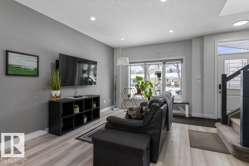 Picture for 11029 150 ST NW