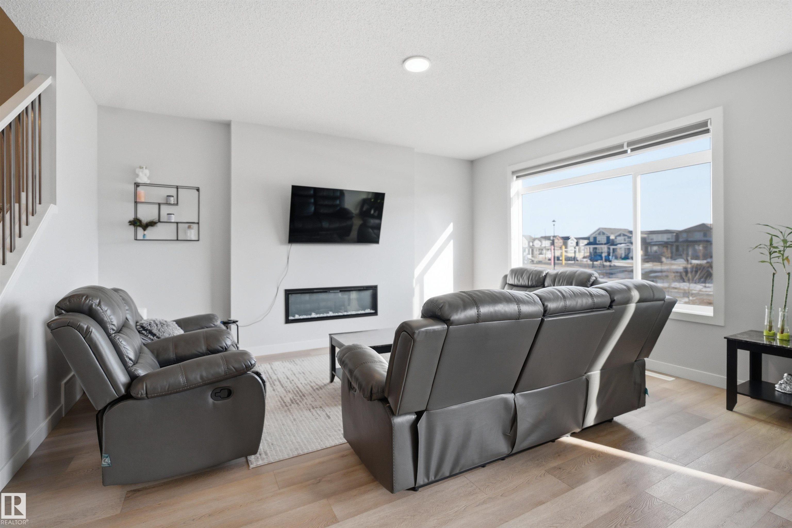 Photo 15 at 7017 54 Avenue, Elan, Beaumont