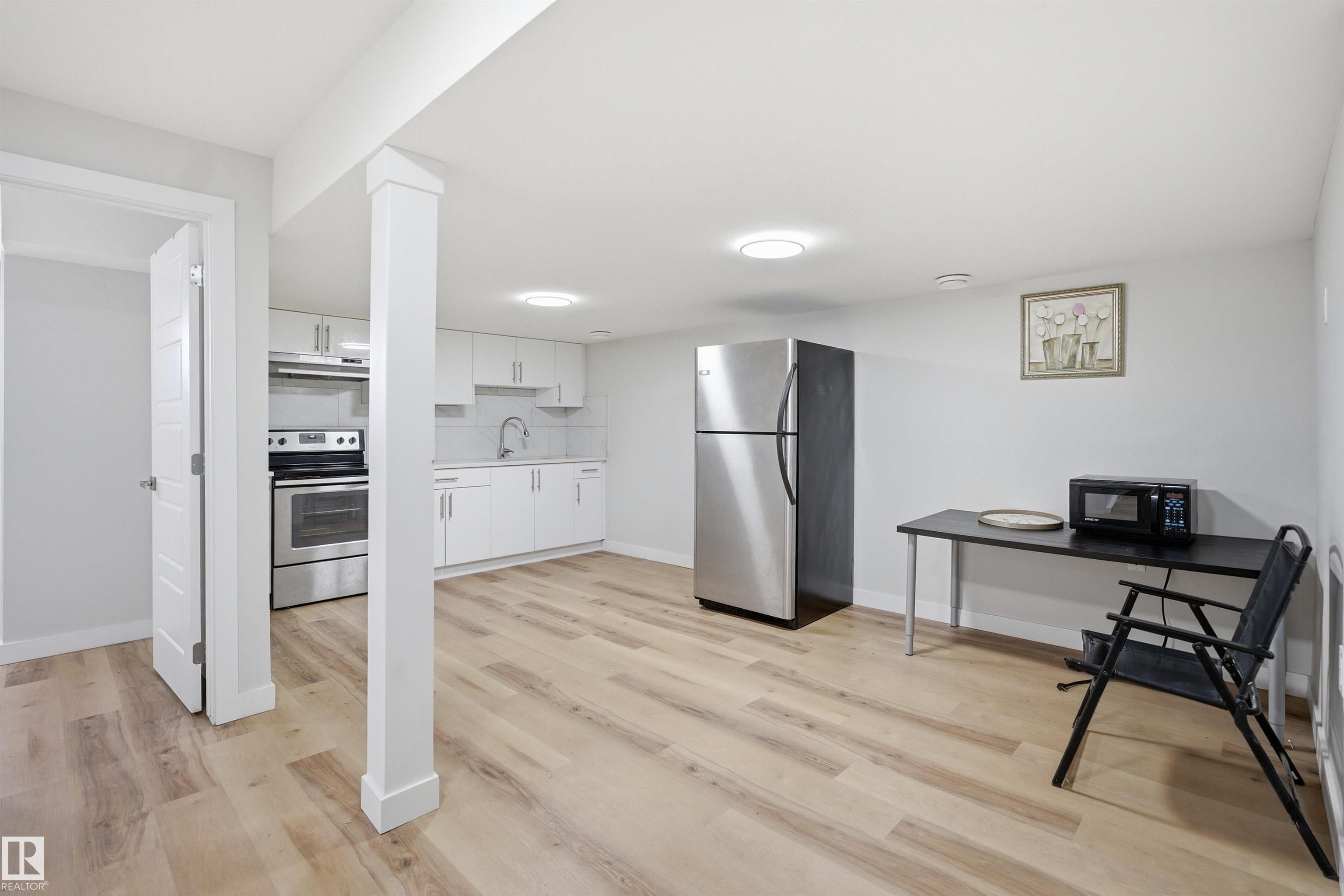 Photo 41 at 7017 54 Avenue, Elan, Beaumont