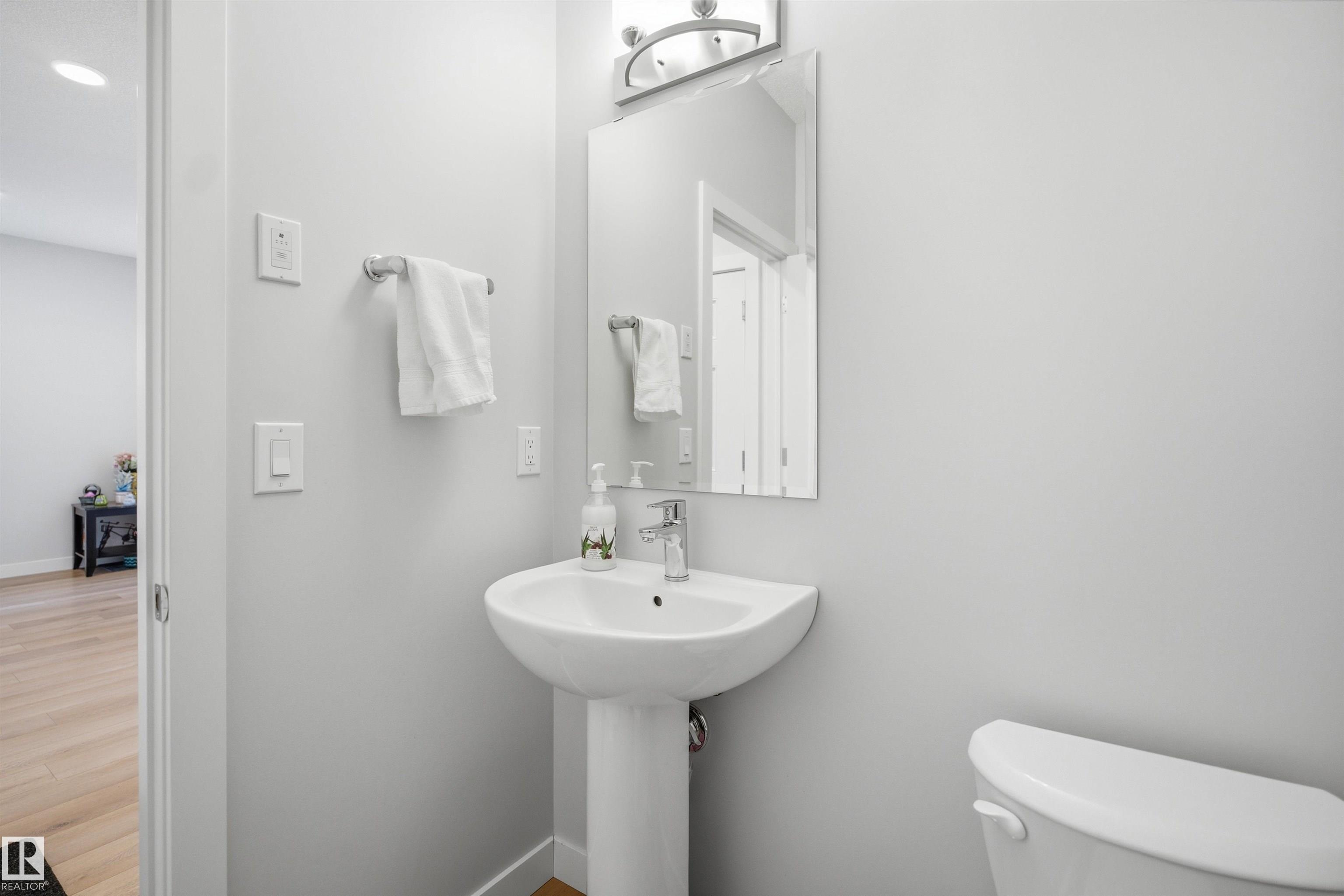 Photo 8 at 7017 54 Avenue, Elan, Beaumont