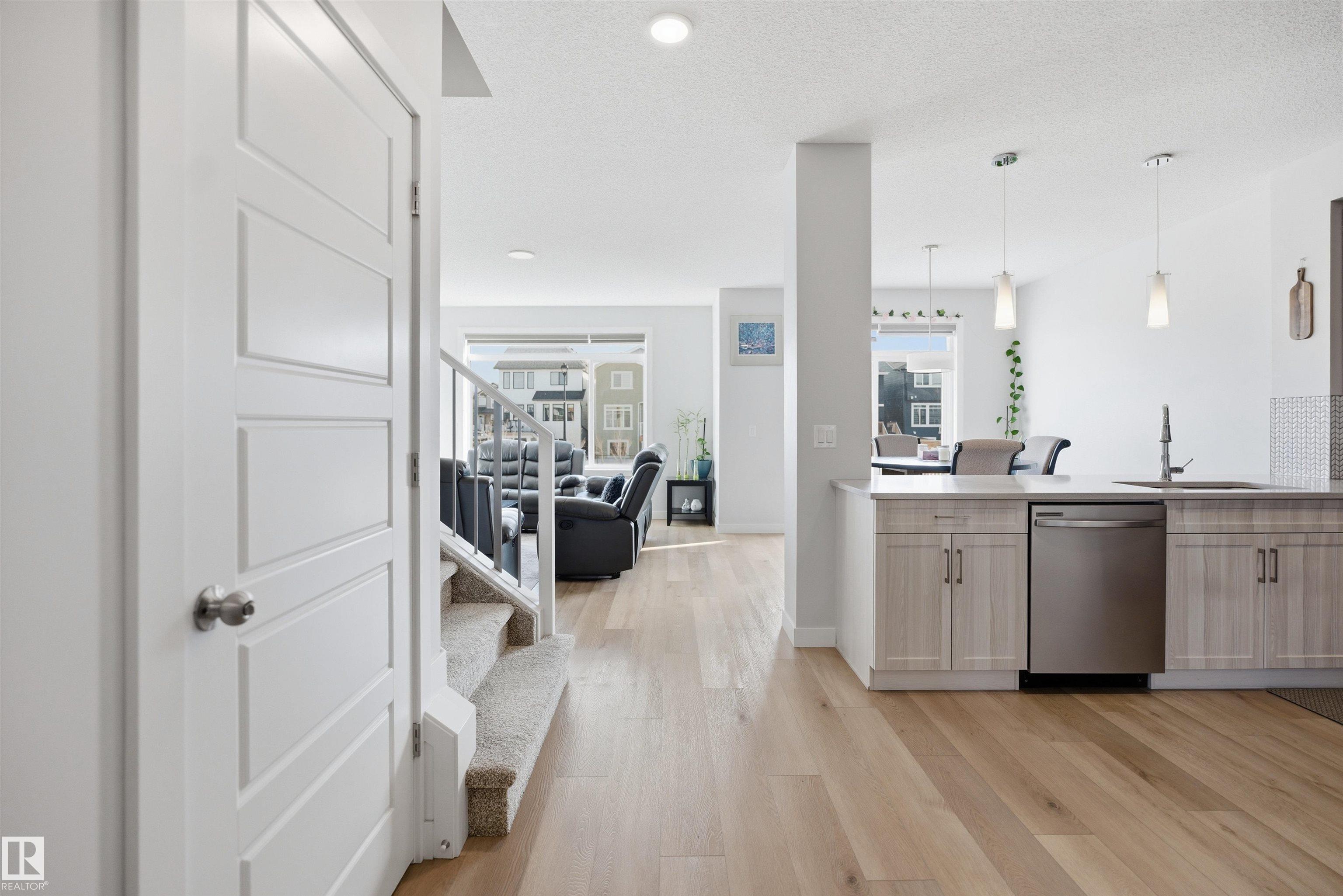 Photo 9 at 7017 54 Avenue, Elan, Beaumont