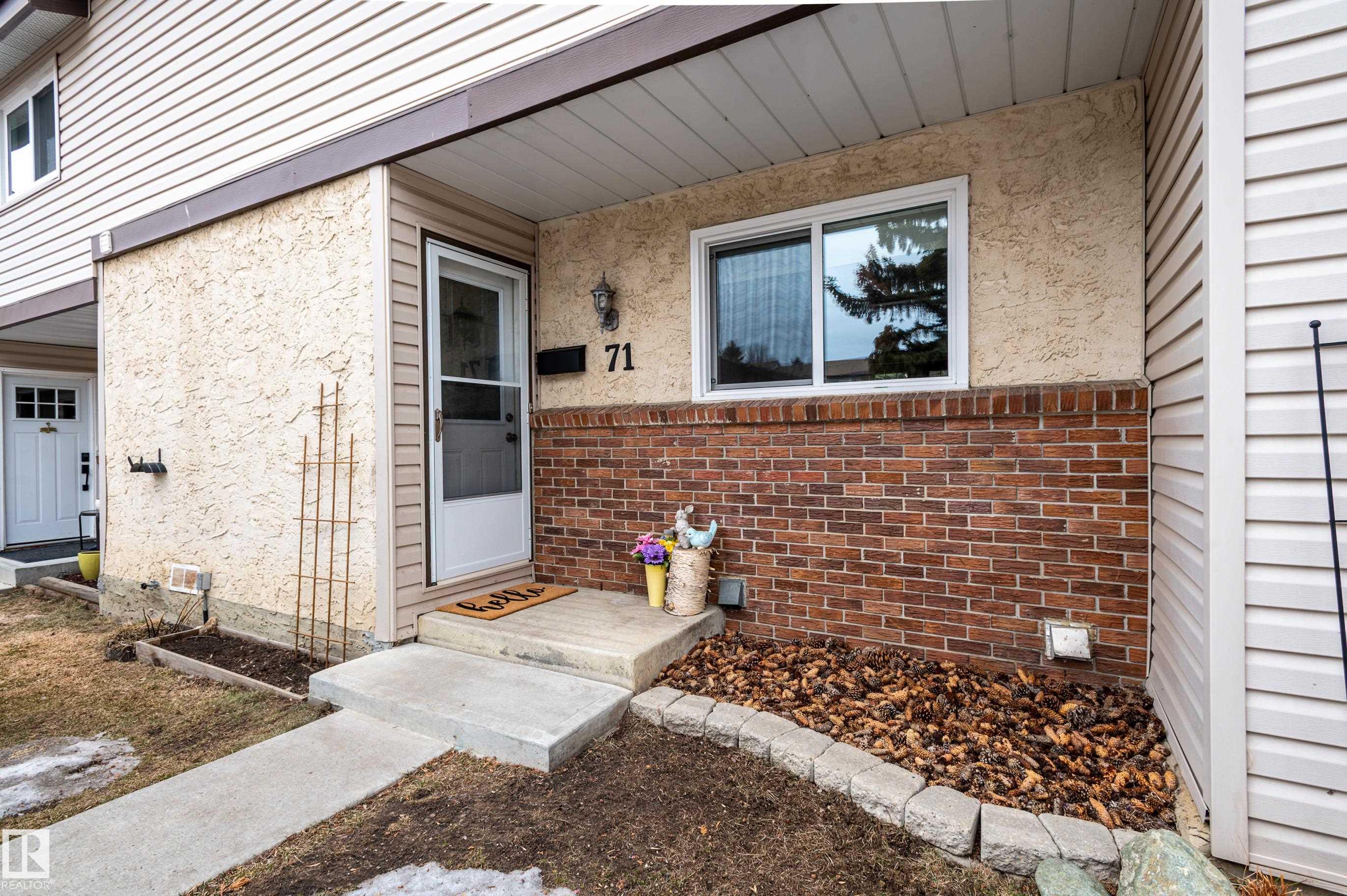 71 Forest Grove, Forest Lawn, St. Albert